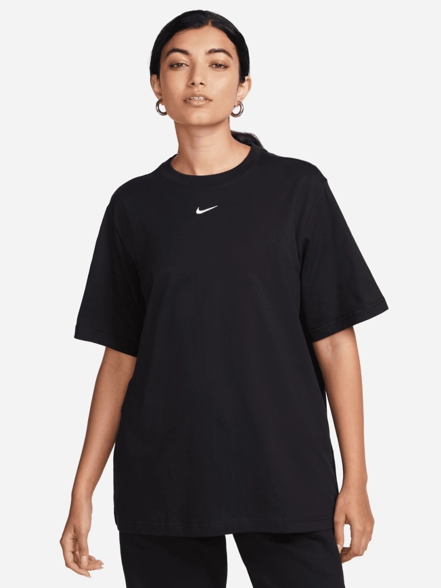 Акція на Футболка бавовняна оверсайз довга жіноча Nike W Nsw Tee Essntl Lbr FD4149-010 M Чорна від Rozetka