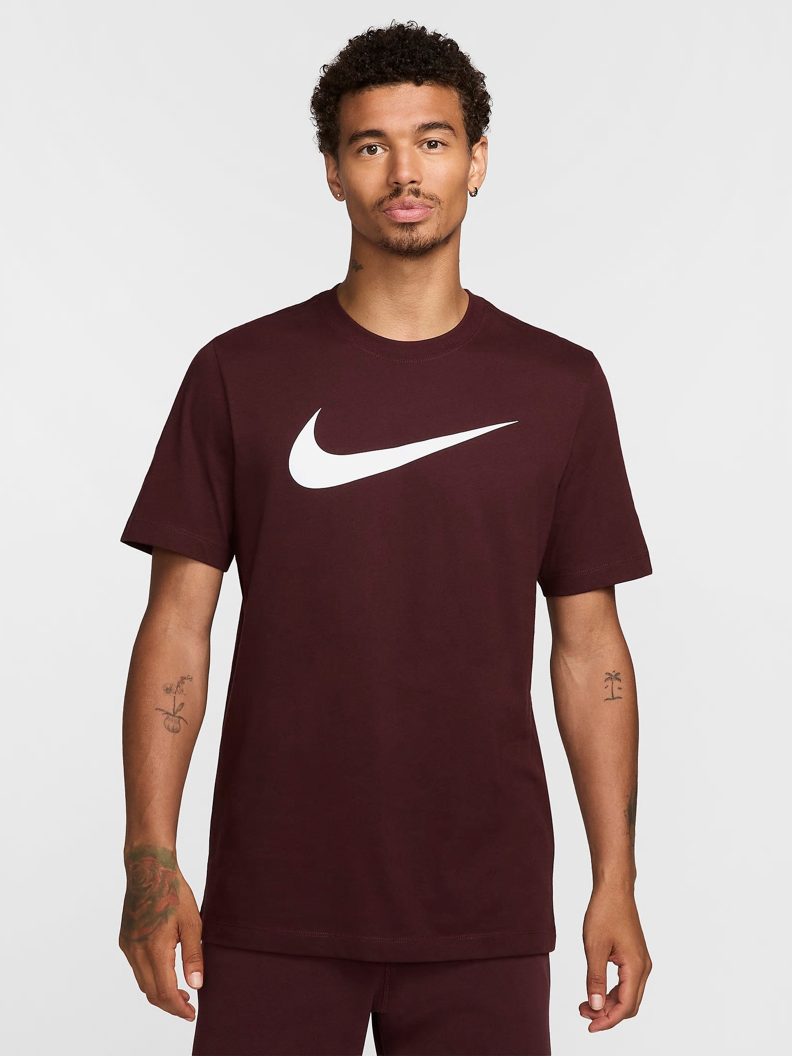 Акція на Футболка бавовняна довга чоловіча Nike M Nsw Tee Icon Swoosh DC5094-652 S Бордова від Rozetka