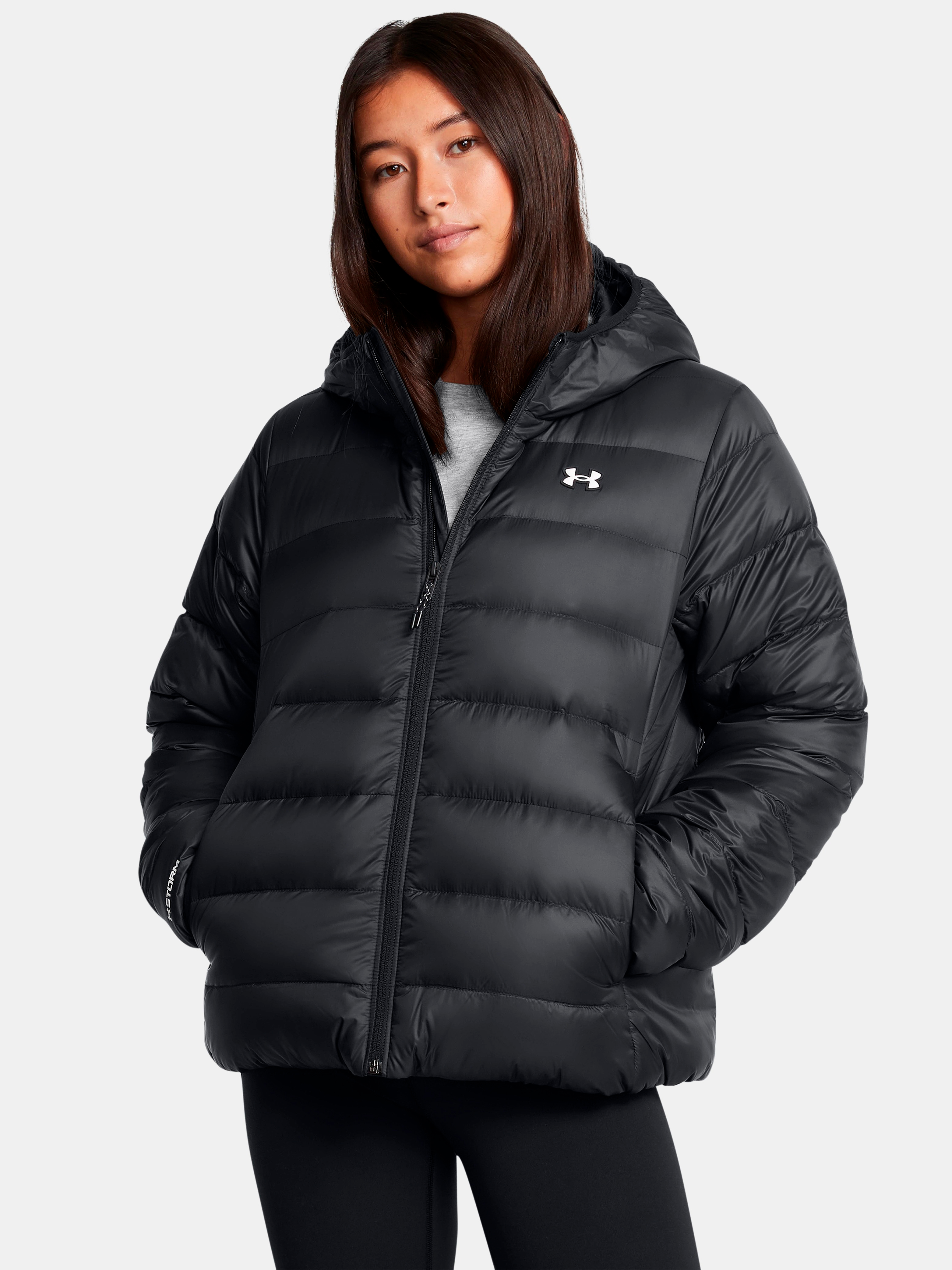 Акція на Куртка демісезонна коротка з капюшоном жіноча Under Armour Legend Down Hooded Jacket 1385852-001 S Чорна від Rozetka