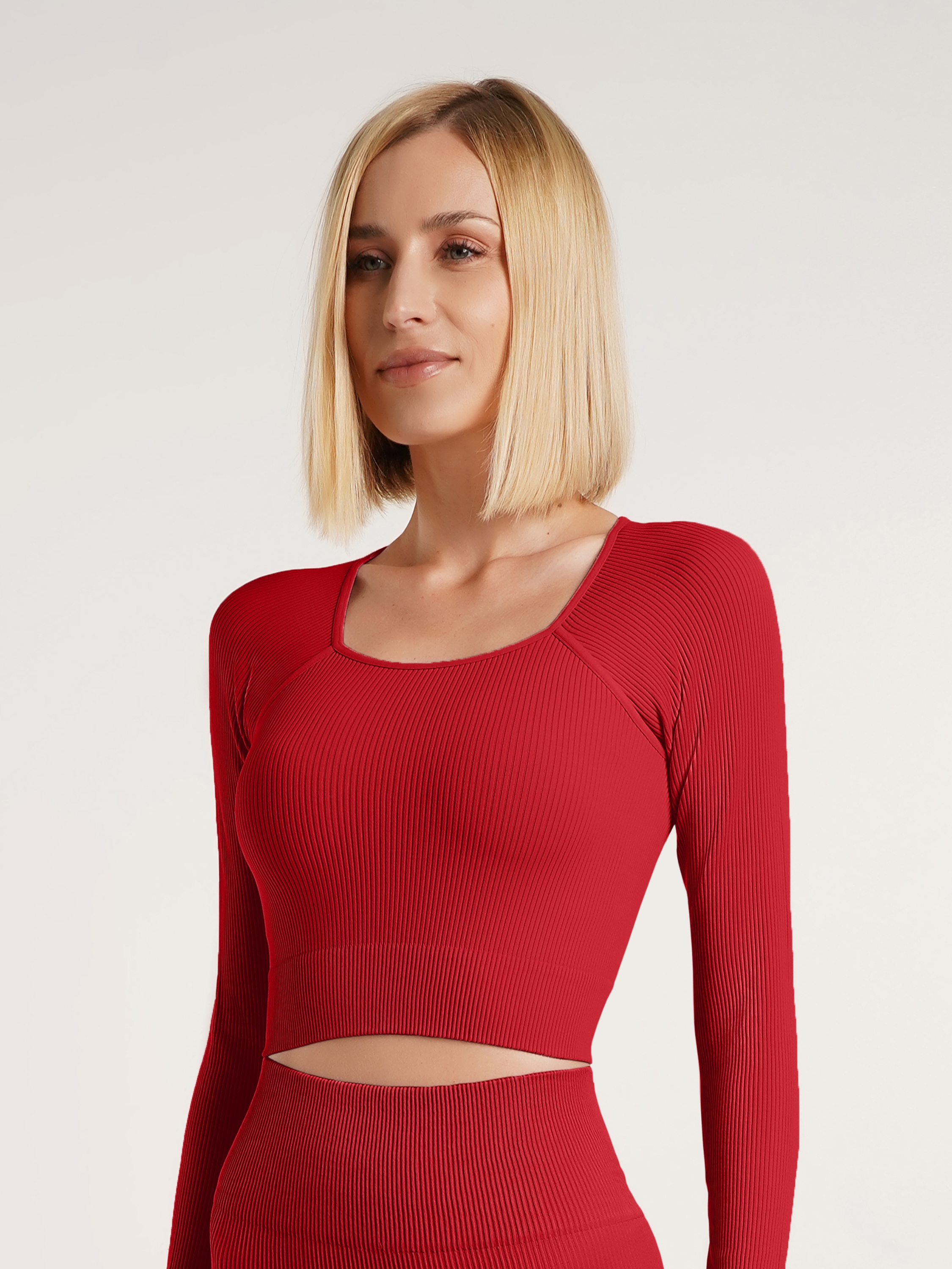 Акція на Топ у рубчик жіночий Giulia Crop Top Rib One Size Winery від Rozetka