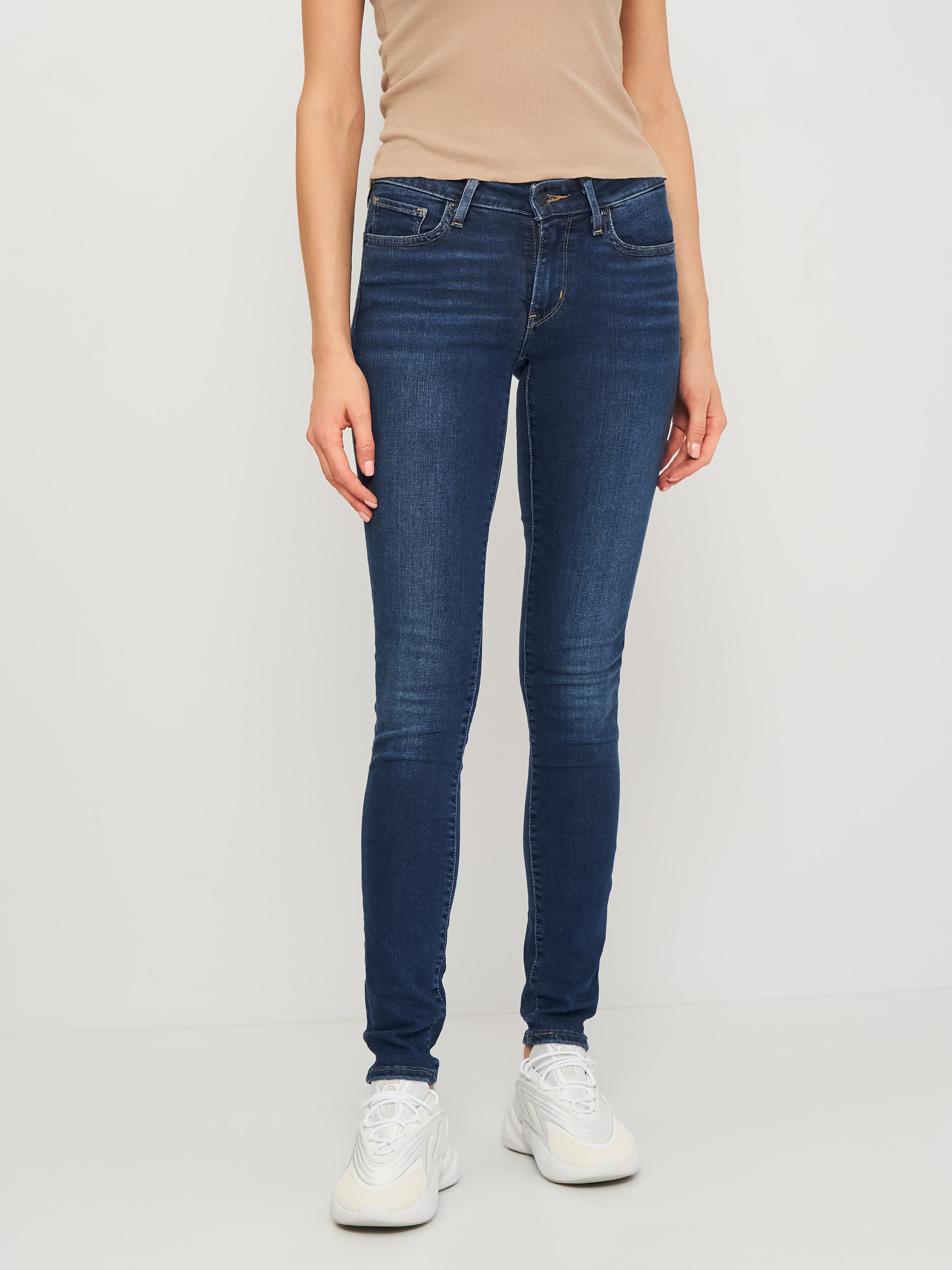 Акція на Джинси Skinny жіночі Levi's 711 Skinny 18881-0289 W24L30 Сині від Rozetka