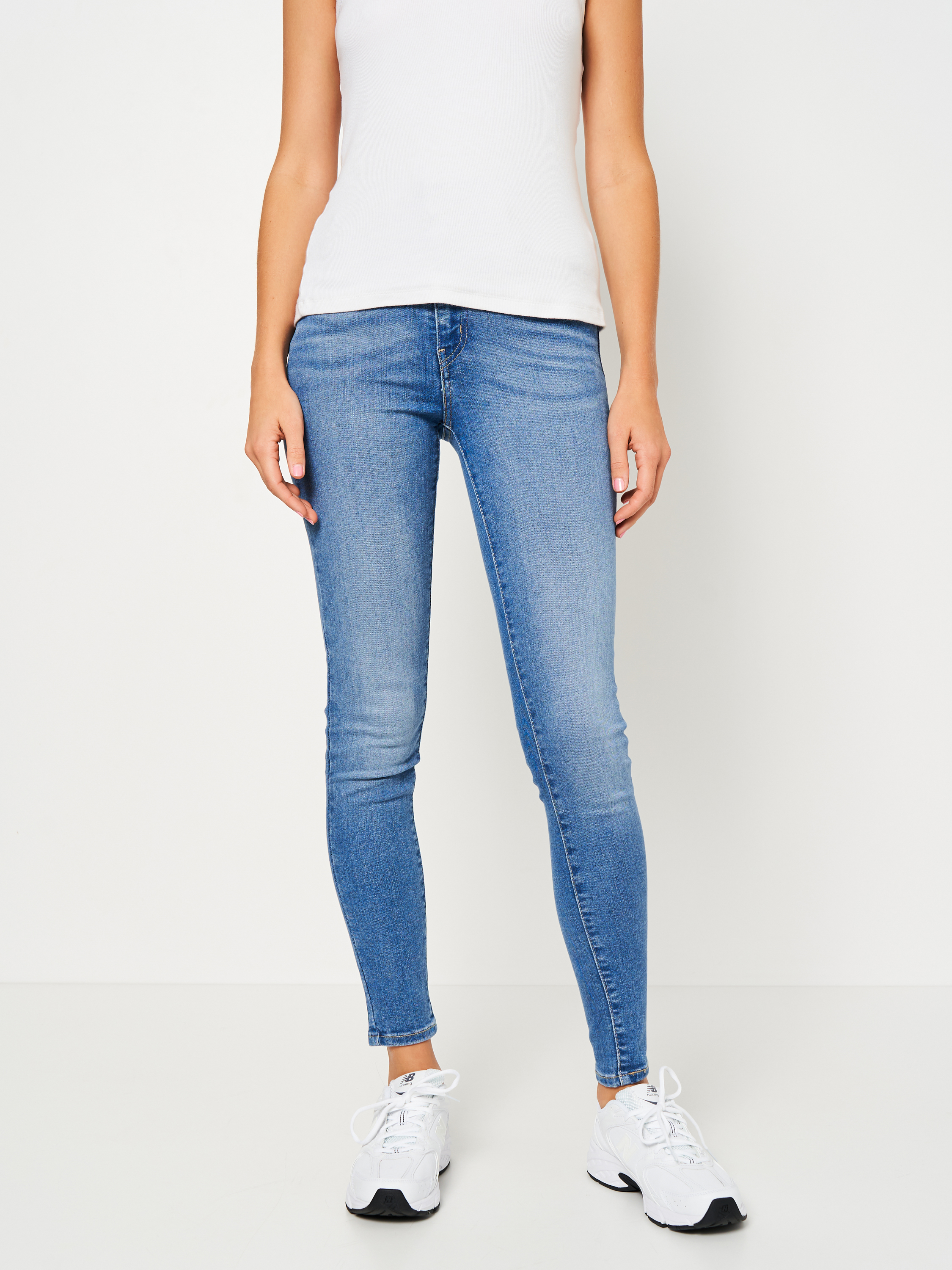 Акція на Джинси Skinny жіночі Levi's Mile High Super Skinny 22791-0223 26-30 Блакитні від Rozetka