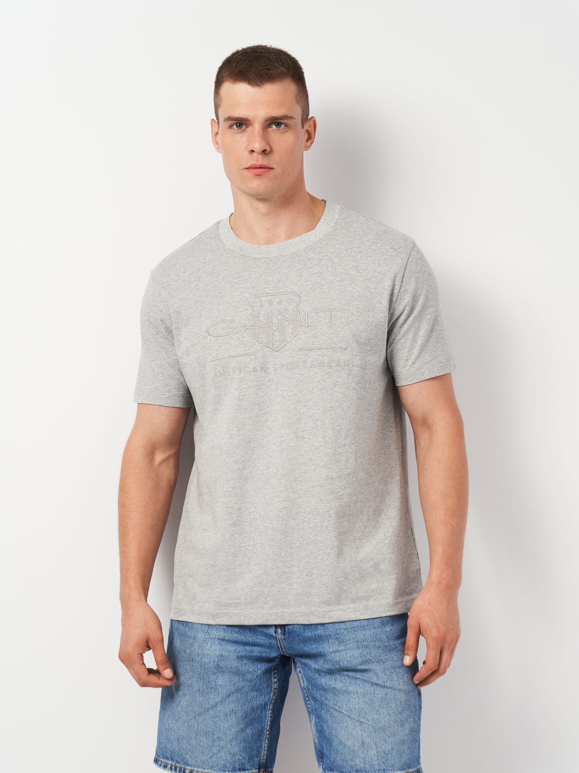 Акція на Футболка бавовняна чоловіча GANT Reg Tonal Shield Ss T-Shirt 2003140-93 XXL Сіра від Rozetka