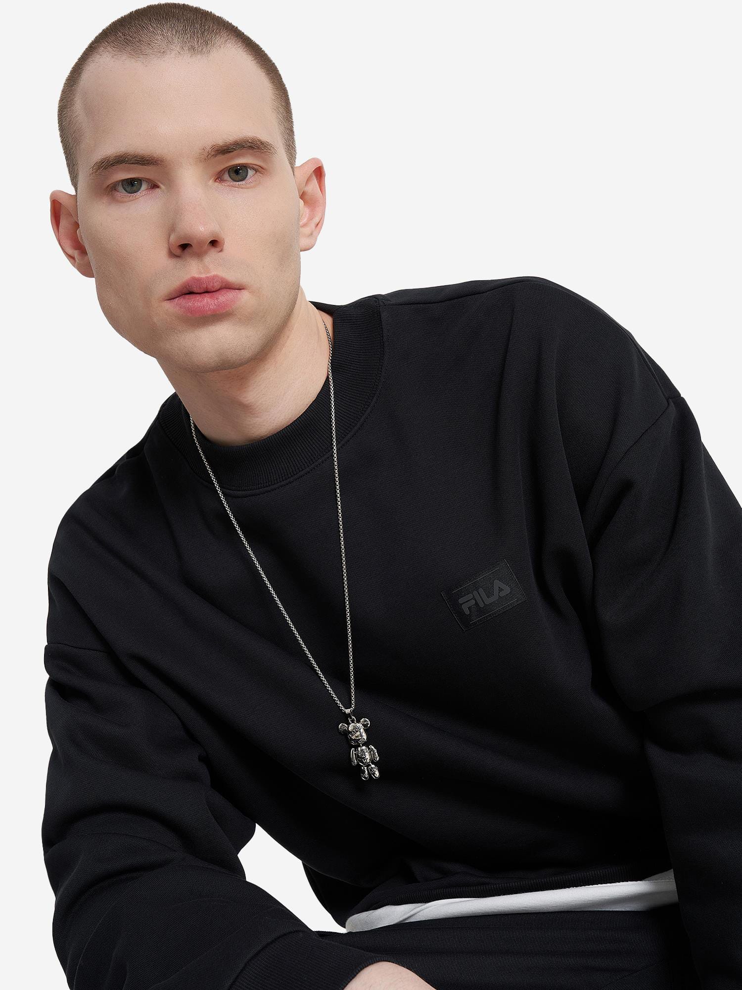 Акція на Світшот оверсайз чоловічий Fila Men's jumper 129492-99 56-58 Чорний від Rozetka