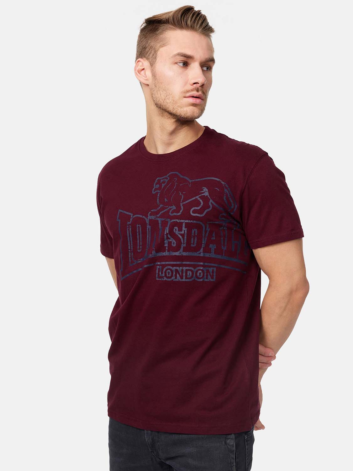 Акція на Футболка бавовняна довга чоловіча Lonsdale Langsett 111262-2011 Vintage Oxblood від Rozetka