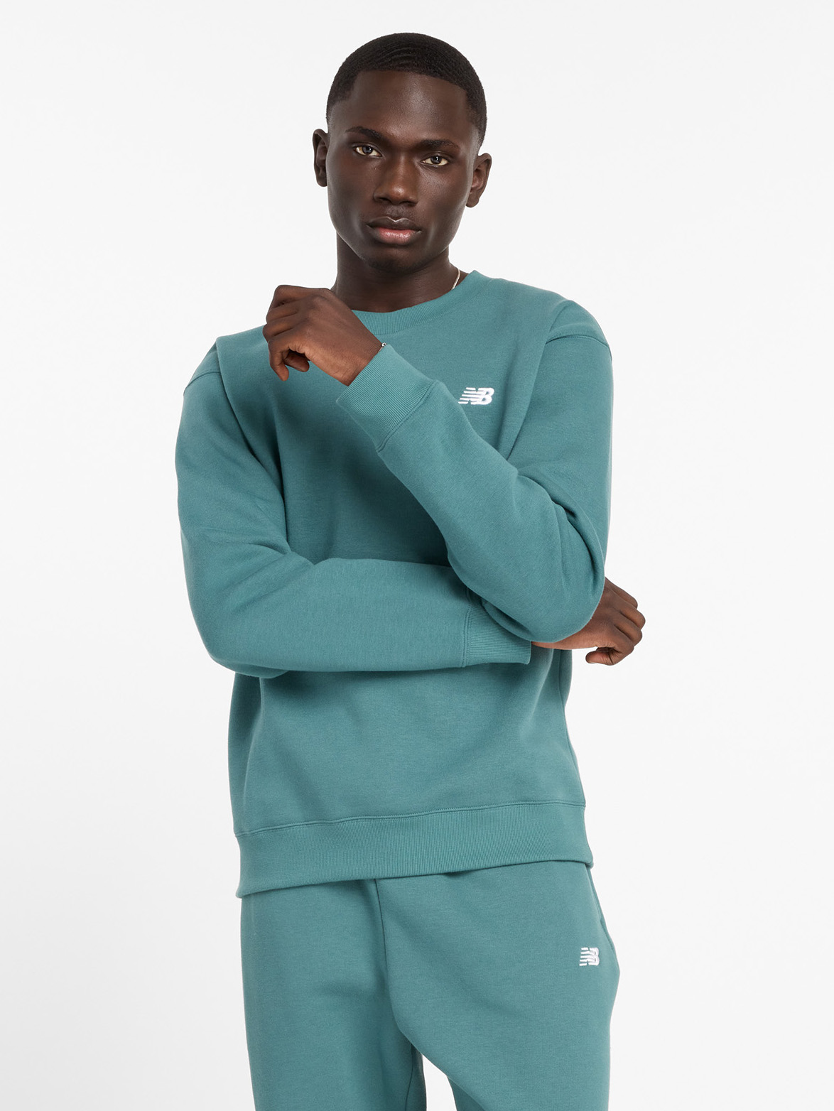 Акція на Світшот оверсайз на флісі чоловічий New Balance Sport Essentials Fleece MT41510NUS L Світло-зелений від Rozetka