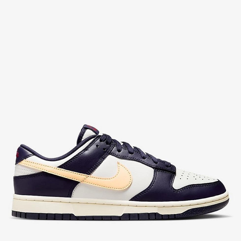 Акція на Чоловічі кеди низькі Nike Dunk Low Retro FV8106-181 40.5 (7.5US) 25.5 см Білий/Темно-Синій від Rozetka