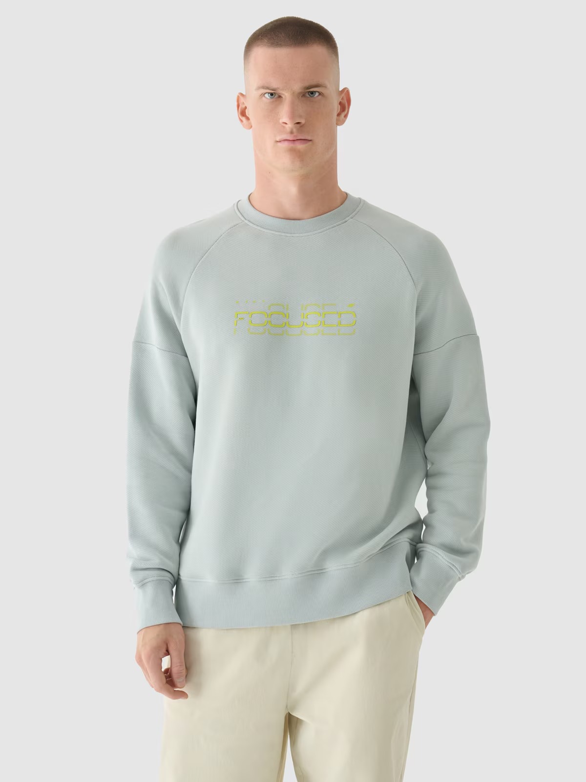 Акція на Світшот чоловічий 4F Sweatshirt M1255 4FWAW24TSWSM1255-25S S Сірий від Rozetka