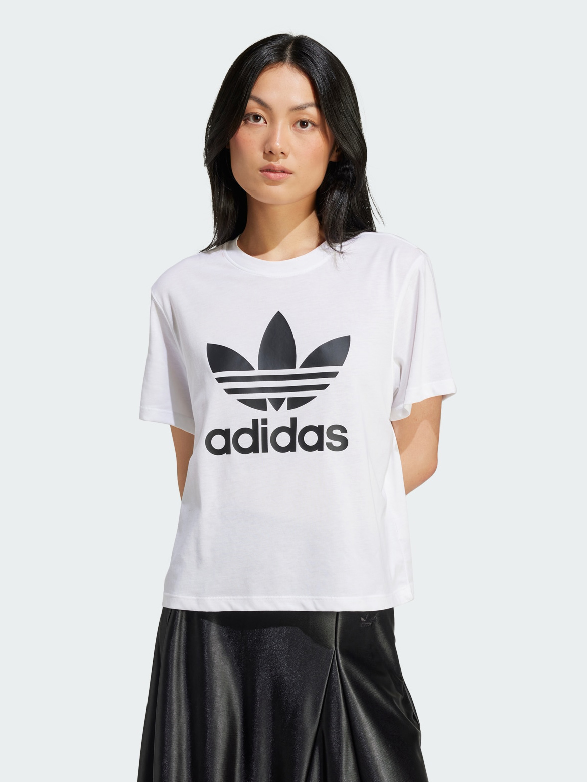 Акція на Футболка бавовняна жіноча Adidas Originals Trfl Tee Boxy IN8441 S White від Rozetka