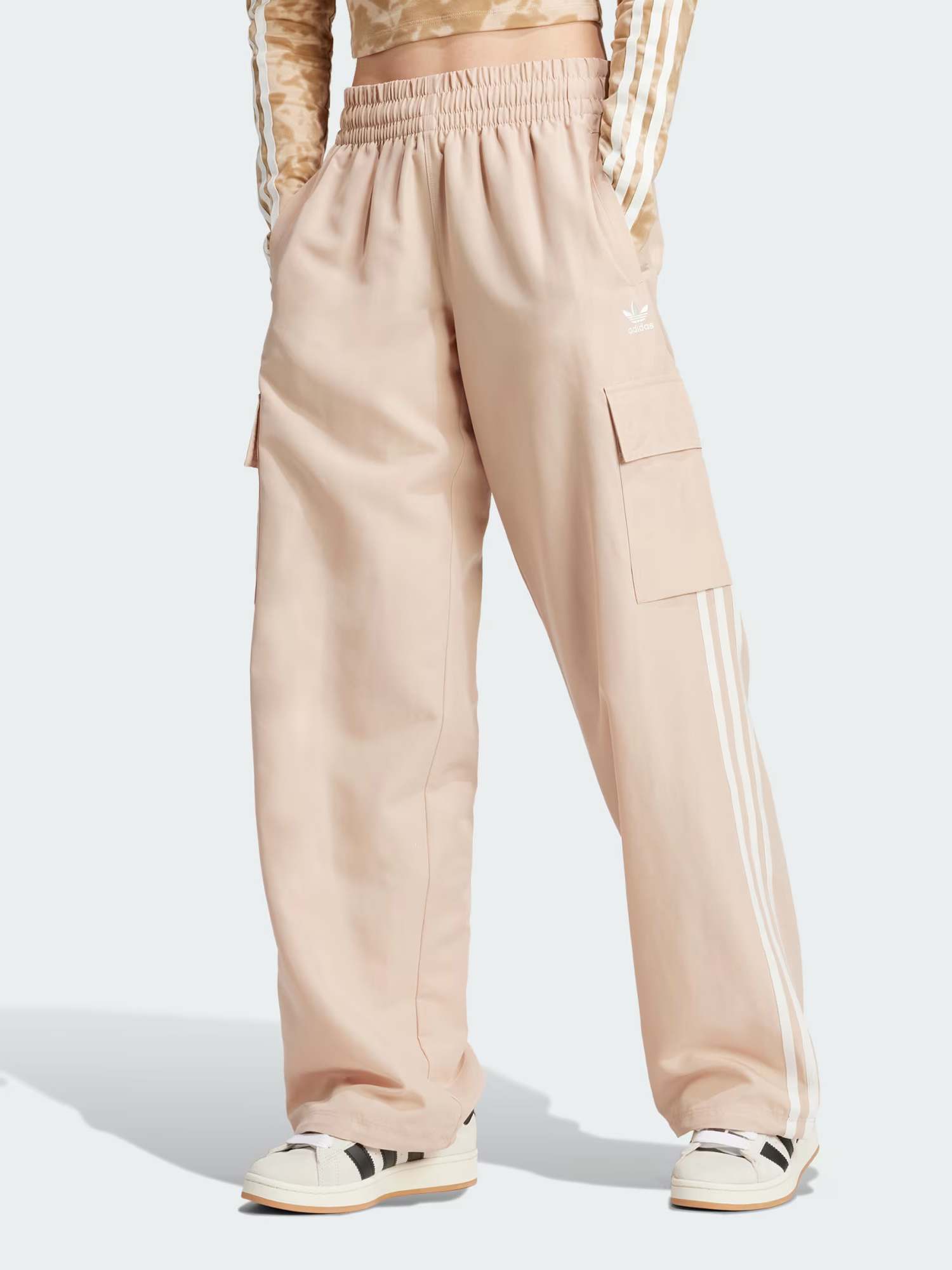 Акція на Спортивні штани жіночі Adidas 3S Cargo Pants IZ0717 XS Magbei від Rozetka