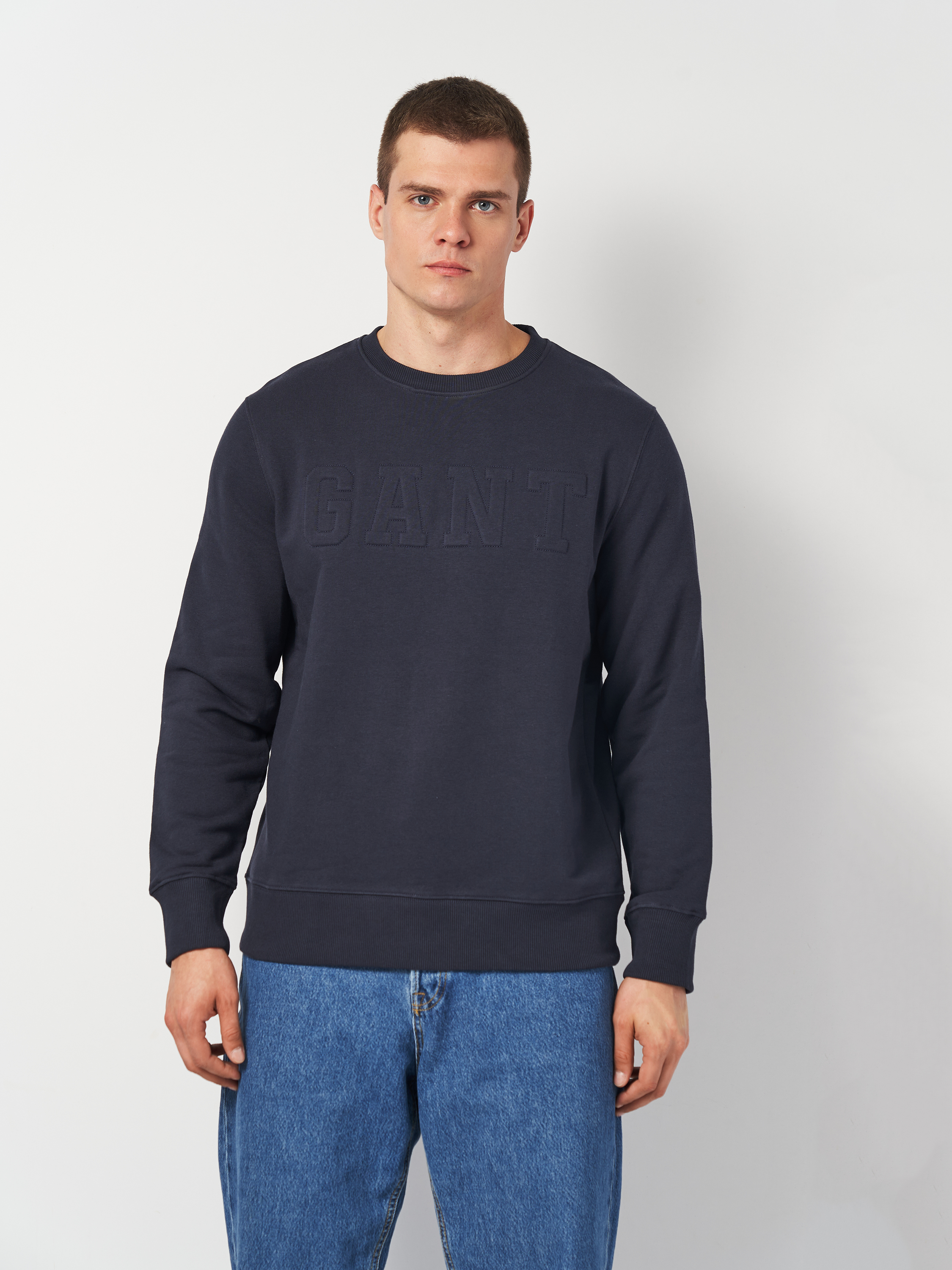 Акція на Світшот чоловічий GANT Embossed C-Neck Sweat 2015085-433 XL Синій від Rozetka