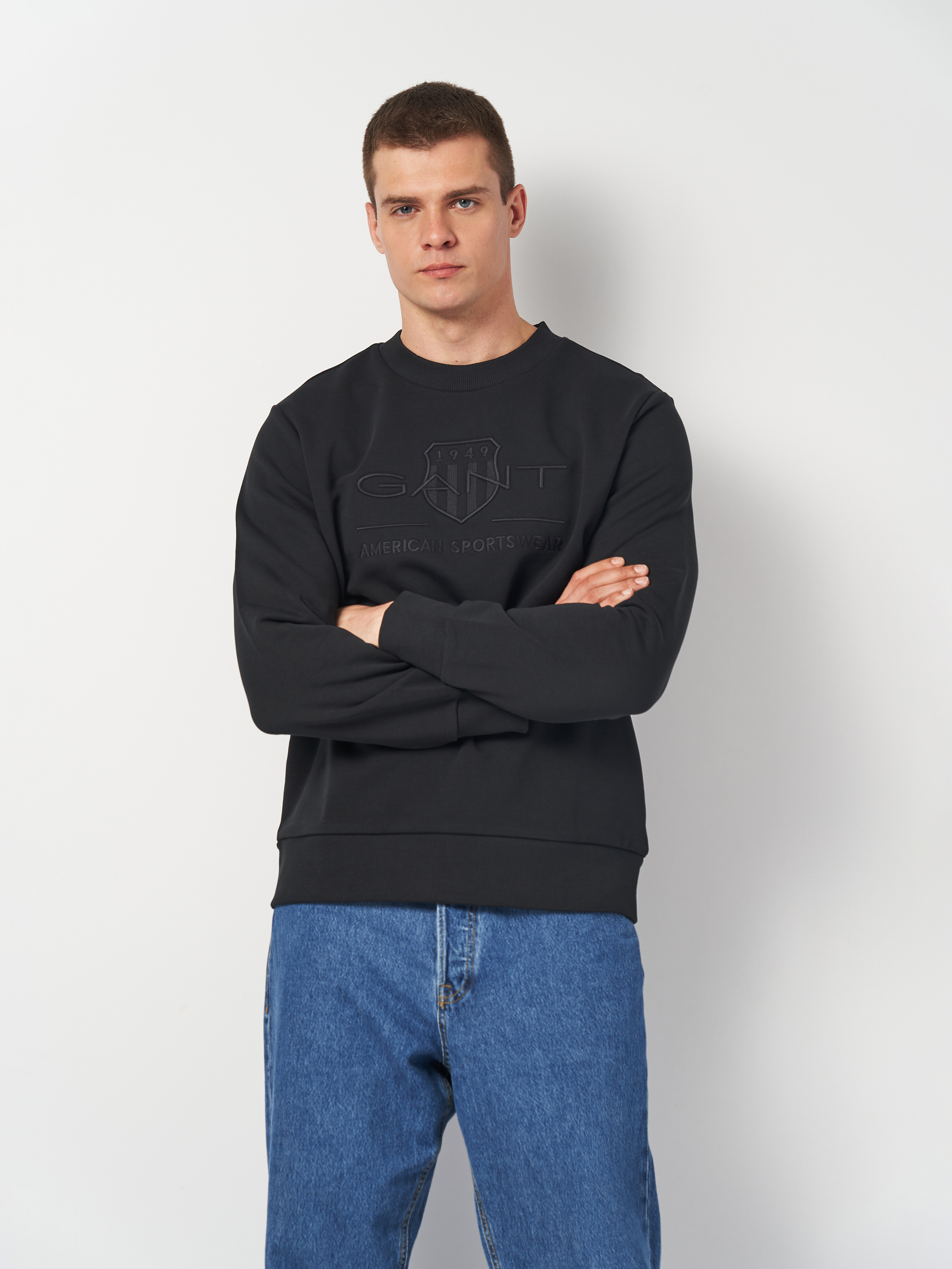 Акція на Світшот чоловічий GANT Reg Tonal Shield C-Neck Sweat 2036017-5 M Чорний від Rozetka