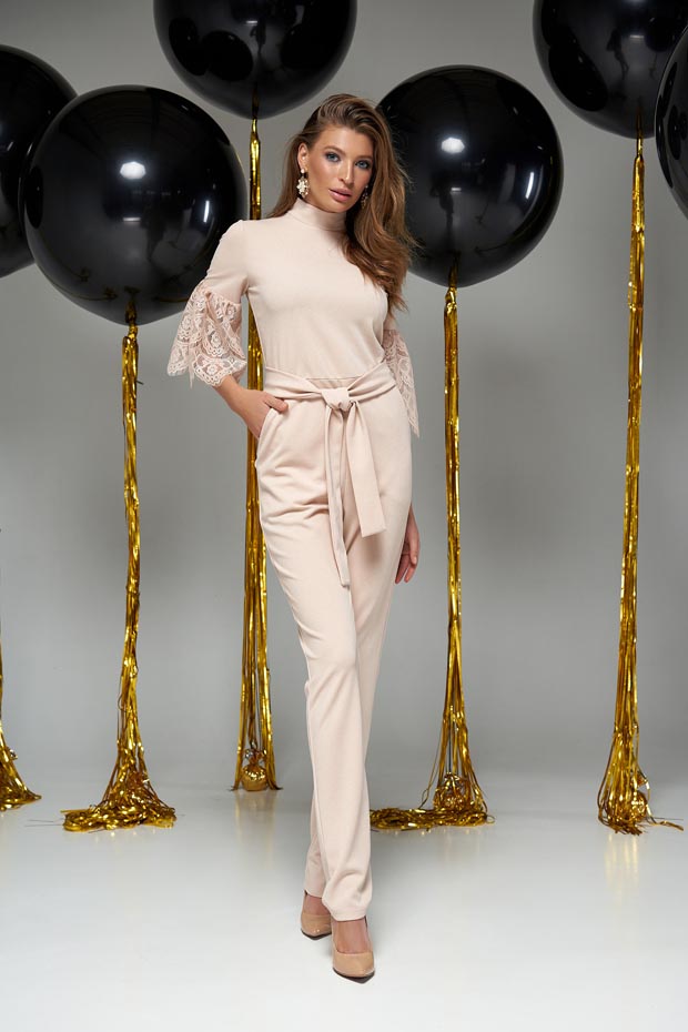 

Комбинезон JADONE FASHION Тиффани бежевый L (Комбинезон Тиффани бежевый)