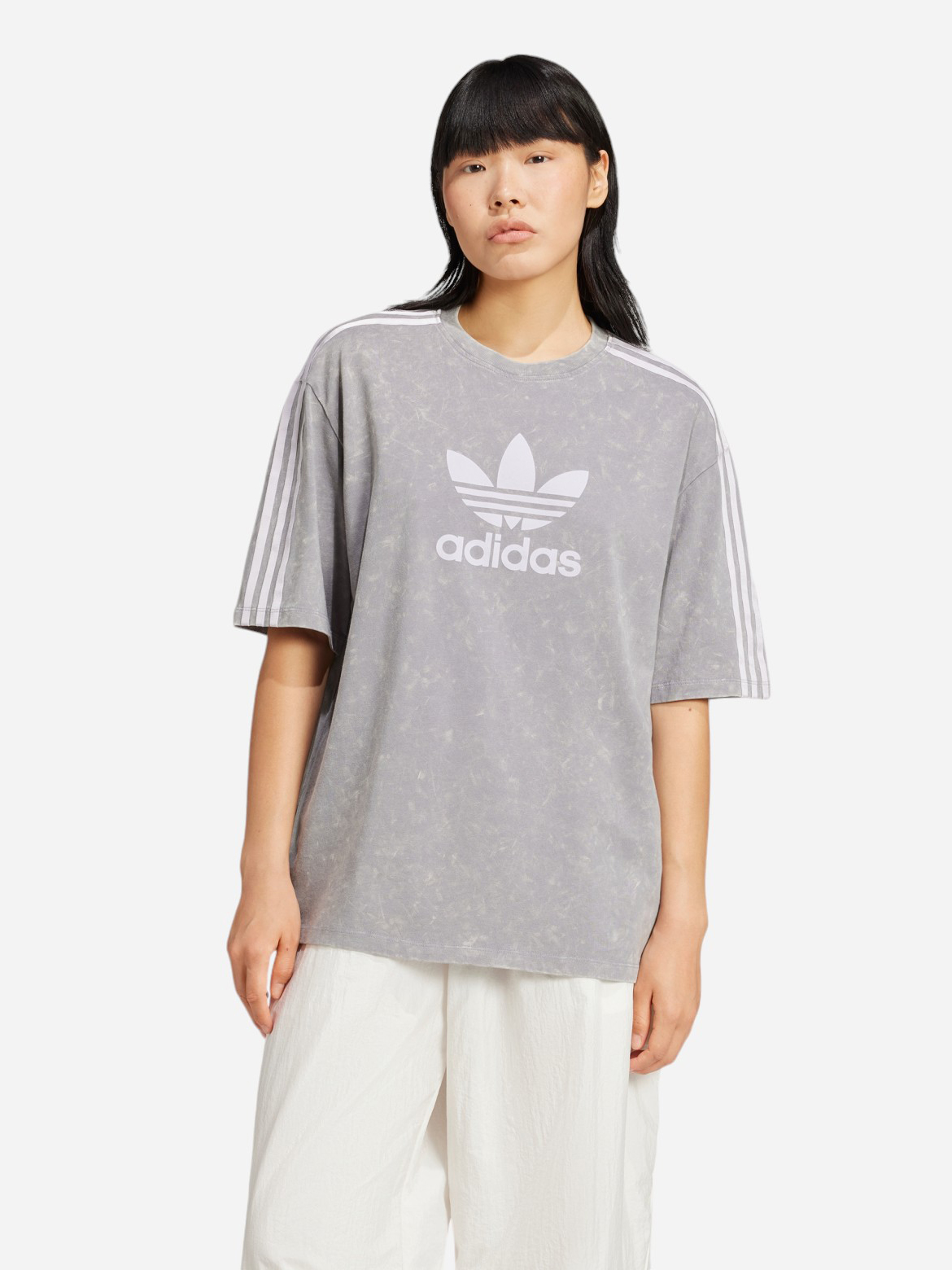 Акція на Футболка бавовняна жіноча Adidas Originals Wash Tee IW3412 S Сіра від Rozetka