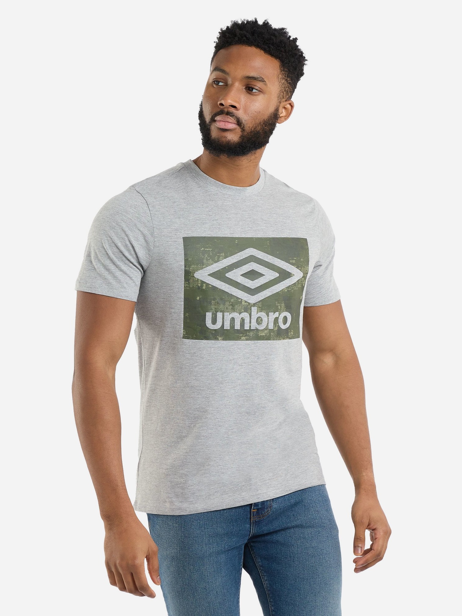 Акція на Футболка бавовняна довга чоловіча Umbro Digi Camo Box Graphic Tee 66437U-4BK S Темно-сіра від Rozetka