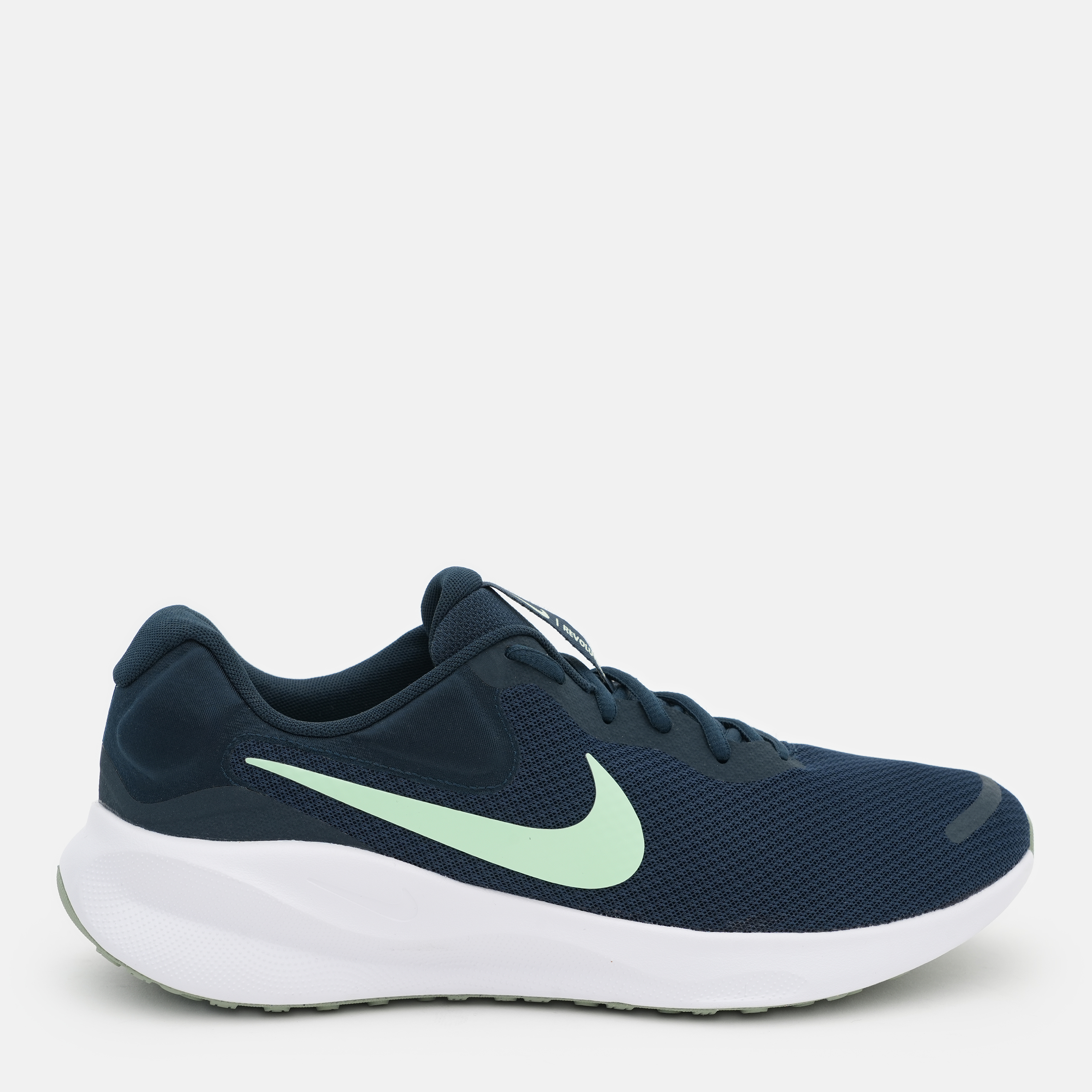 Акція на Чоловічі кросівки для бігу Nike Revolution 7 FB2207-401 41 (8US) 26 см Темно-сині від Rozetka