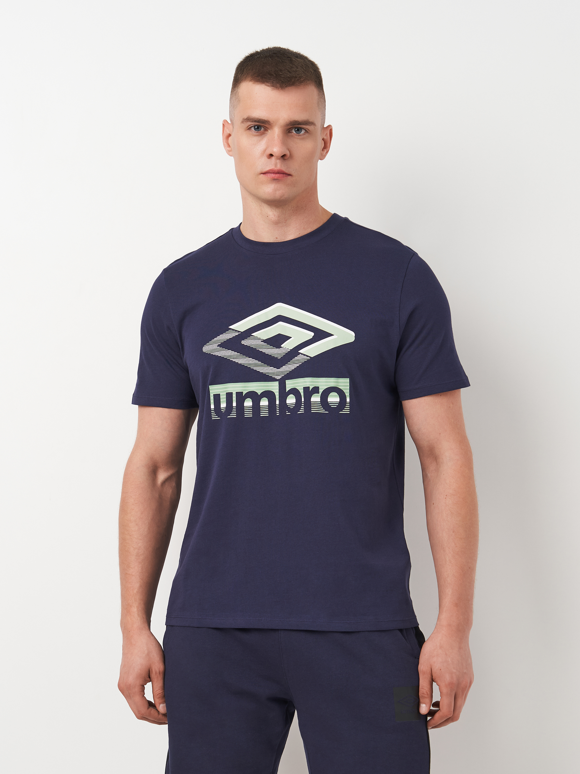 Акція на Футболка бавовняна довга чоловіча Umbro Glitch Graphic Tee 66436U-4BK L Темно-сіра від Rozetka