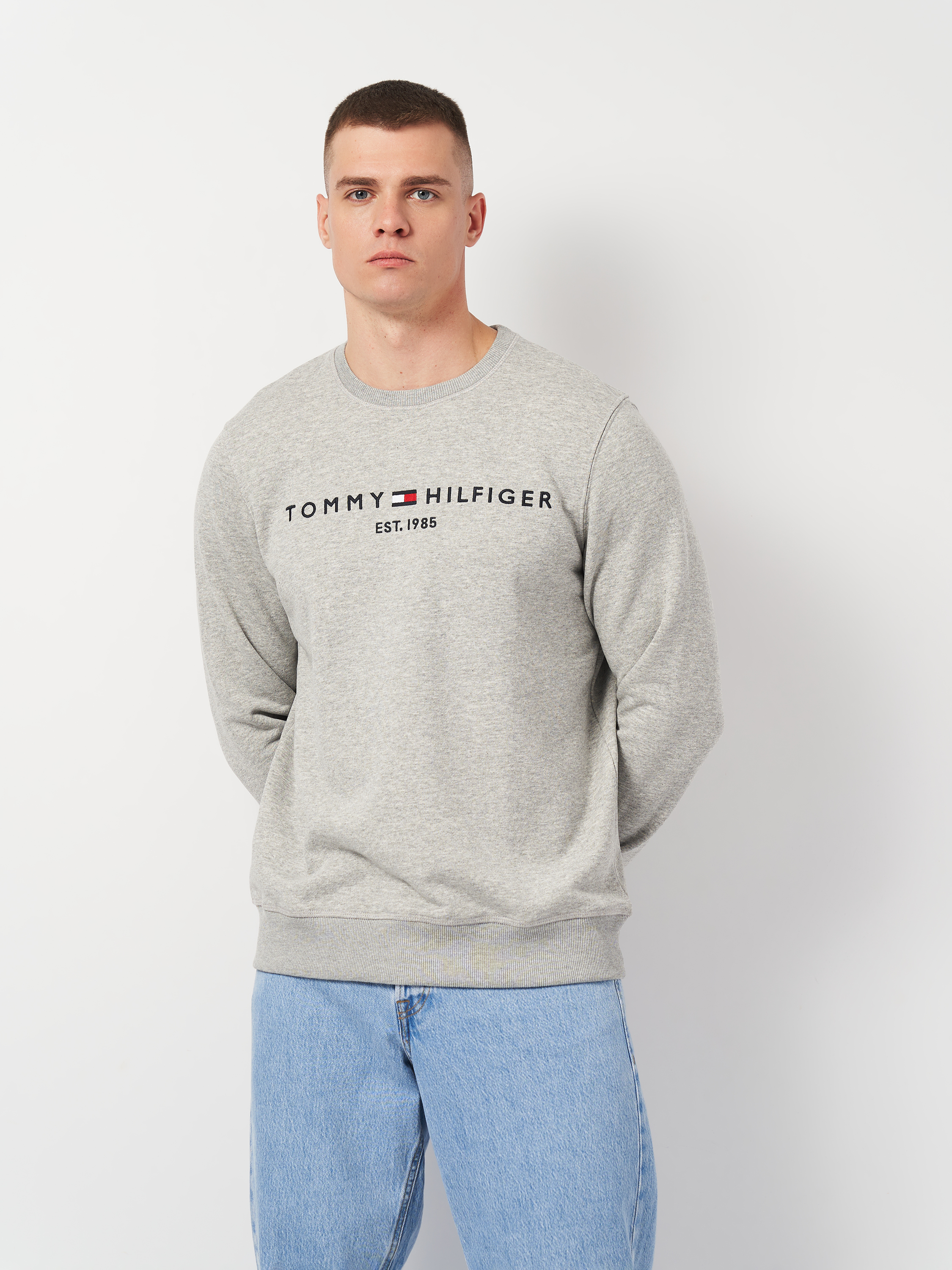 Акція на Світшот чоловічий Tommy Hilfiger 11402.5 2XL Сірий від Rozetka