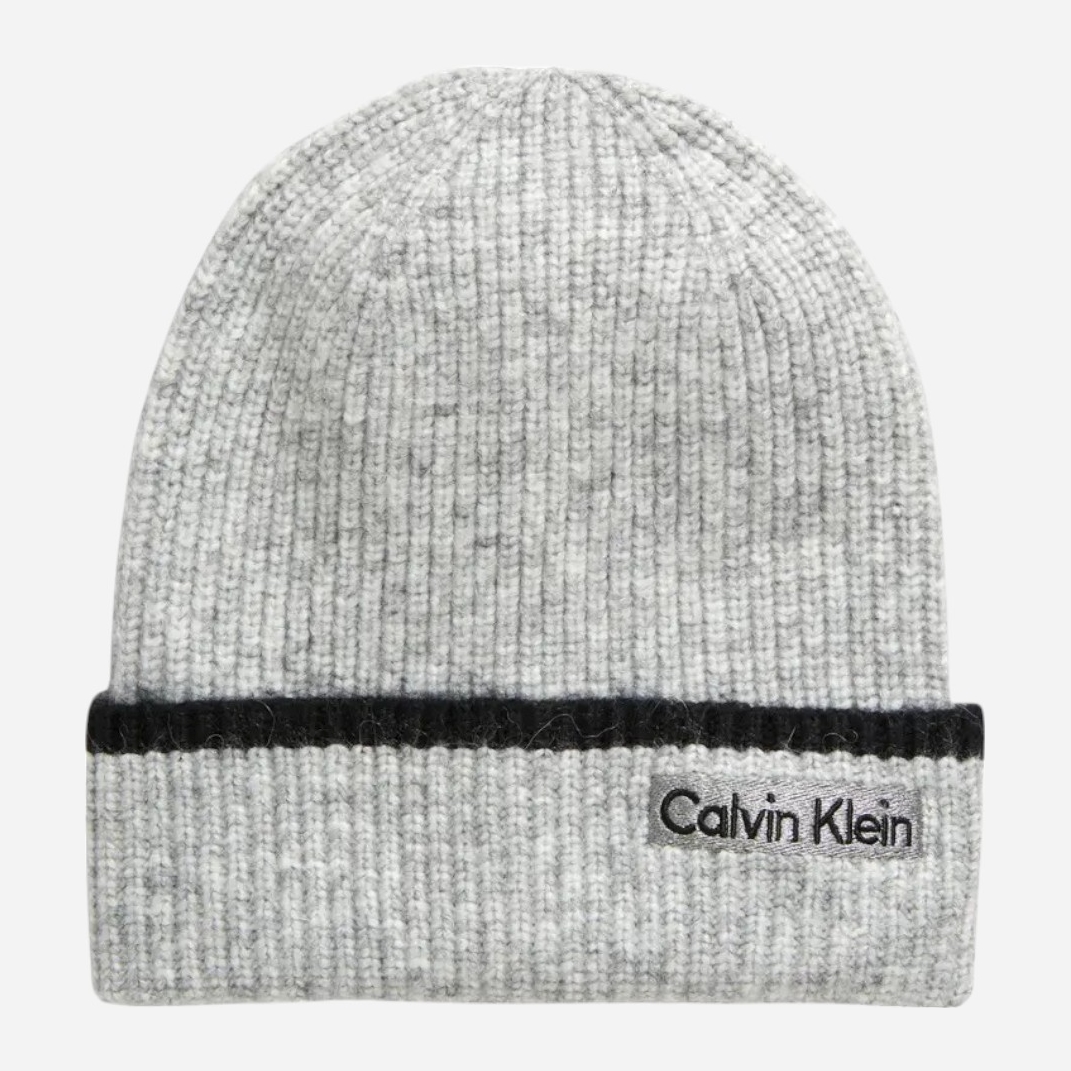 Акція на Шапка жіноча Calvin Klein 950127550 One Size Сіра від Rozetka