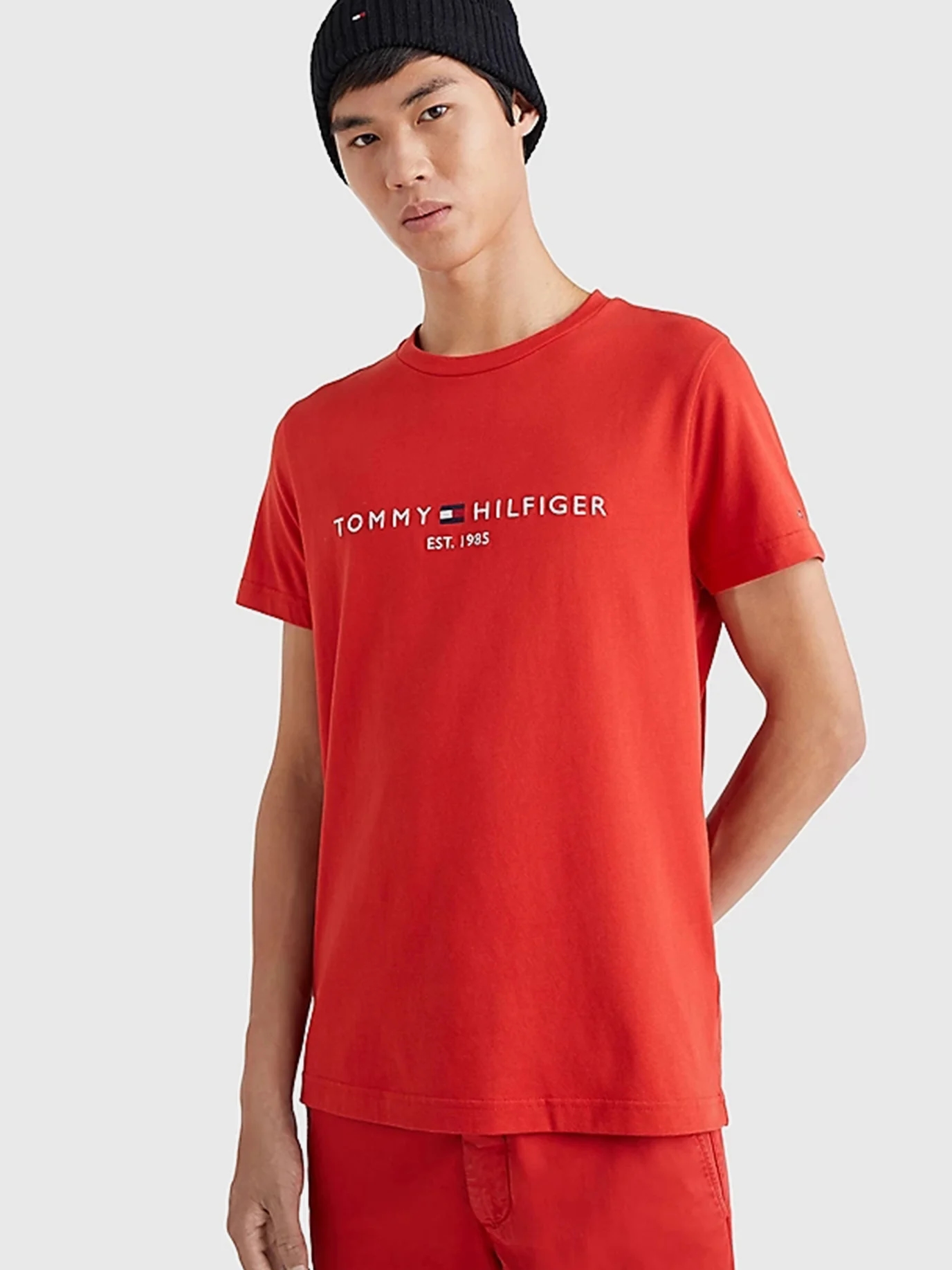 Акція на Футболка чоловіча Tommy Hilfiger MW0MW11797-XJV S Червона від Rozetka