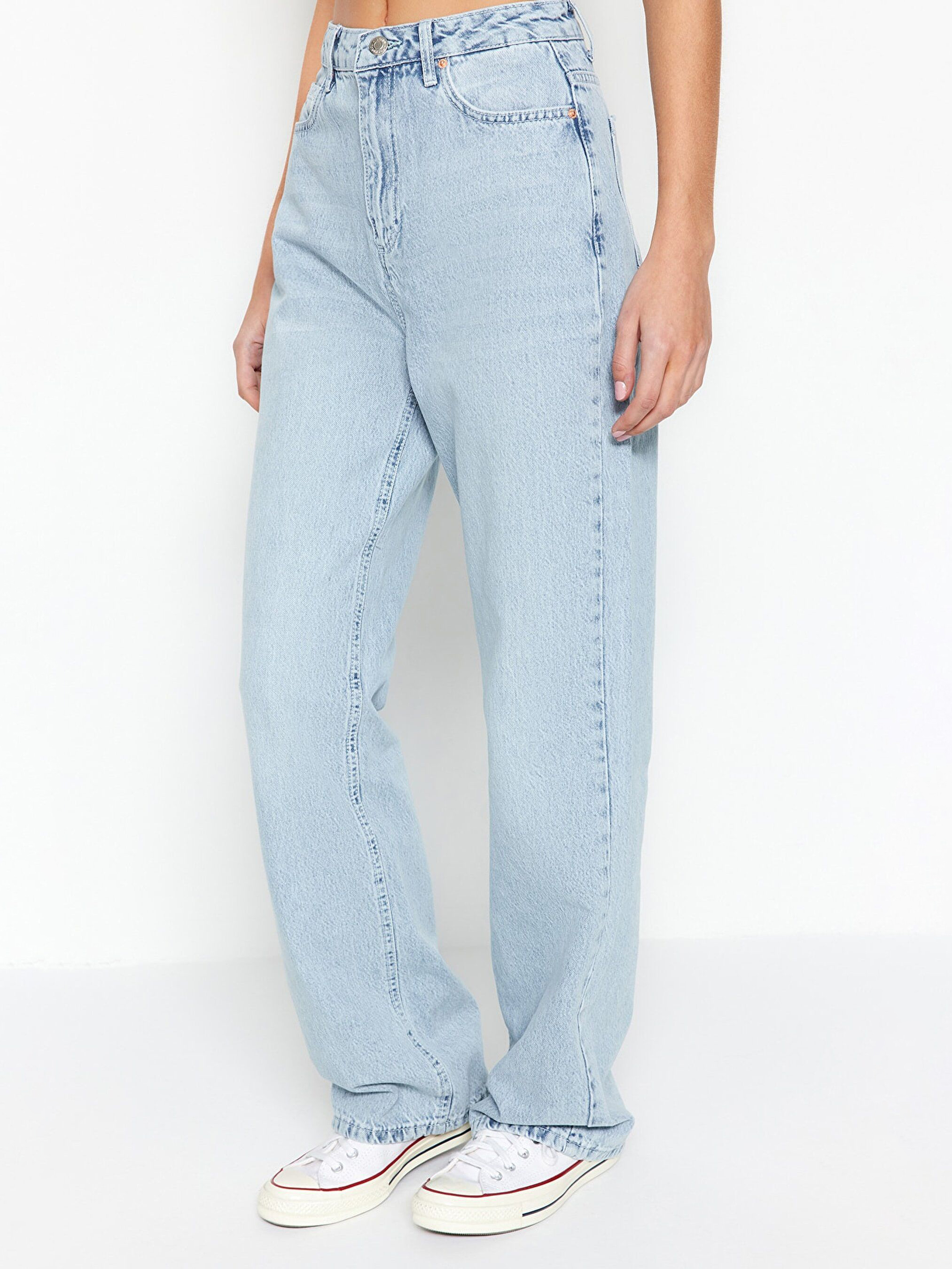 Джинси Baggy жіночі Trendyol TWOSS22JE0242 40 Блакитні від Rozetka на платформі USKIDKA Акція на Джинси Baggy жіночі Trendyol TWOSS22JE0242 40 Блакитні від Rozetka
