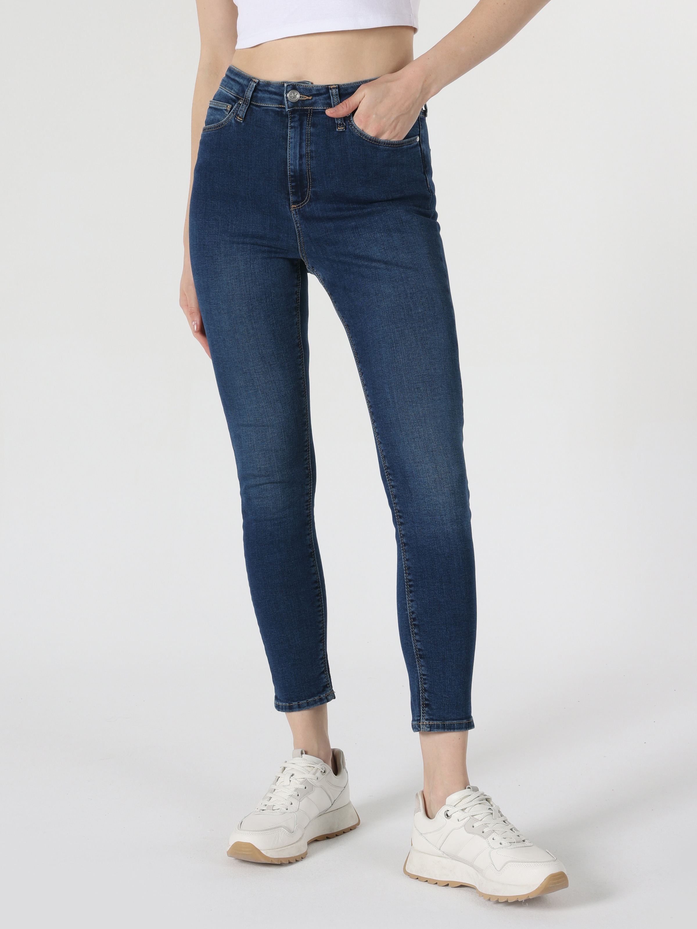 Акція на Джинси Skinny жіночі Colin's 760 Diana CL1062201DN42383 31-32 Ledger Indigo Wash від Rozetka