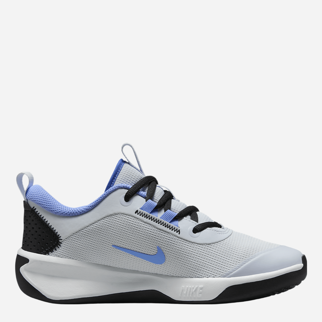 Акція на Підліткові кросівки для хлопчика Nike Omni Multi-Court (Gs) DM9027-009 40 (7Y) Світло-сірі від Rozetka