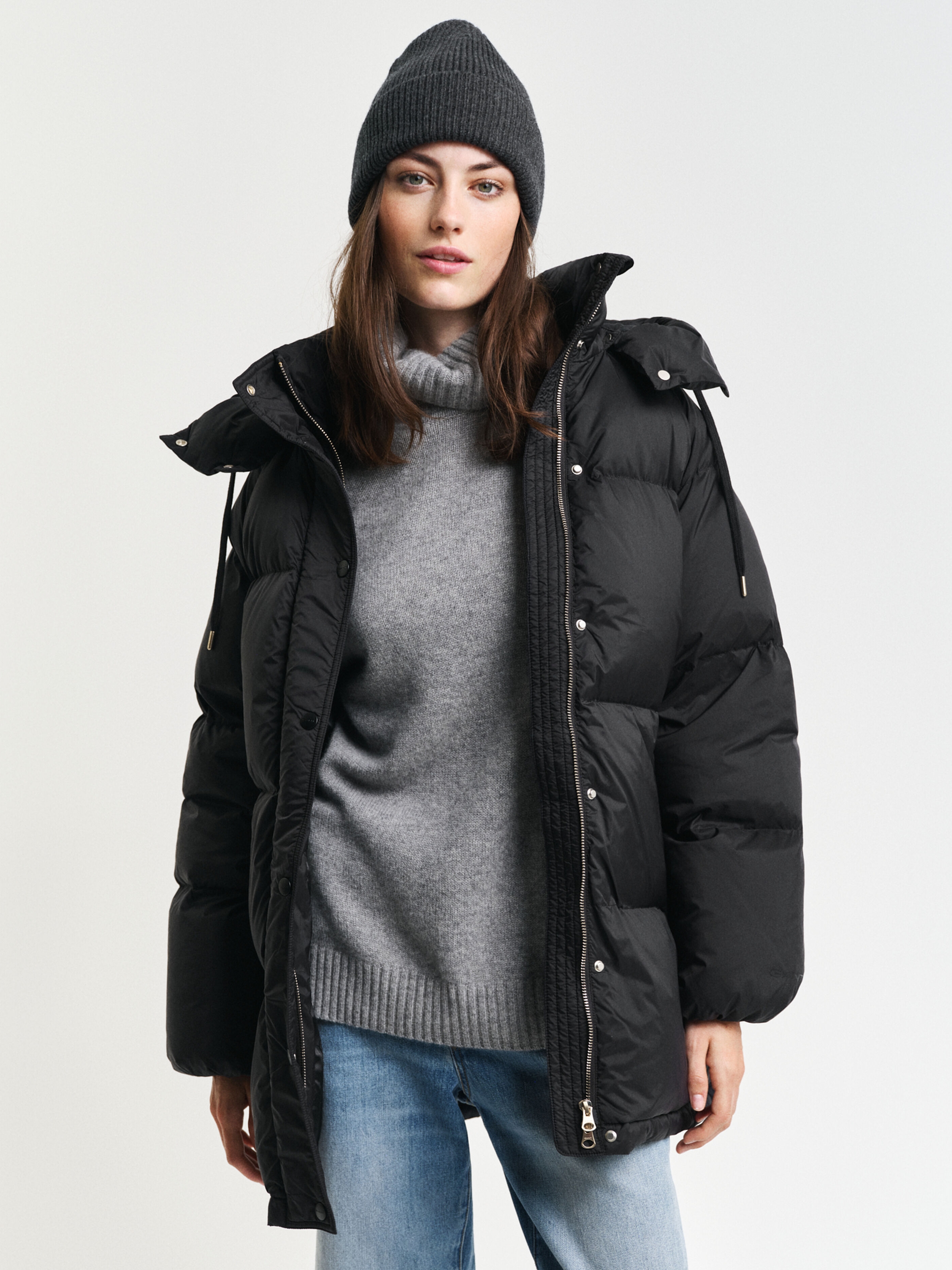 Акція на Пуховик зимовий жіночий GANT Mid Length Down Jacket 4700347-5 M Black від Rozetka