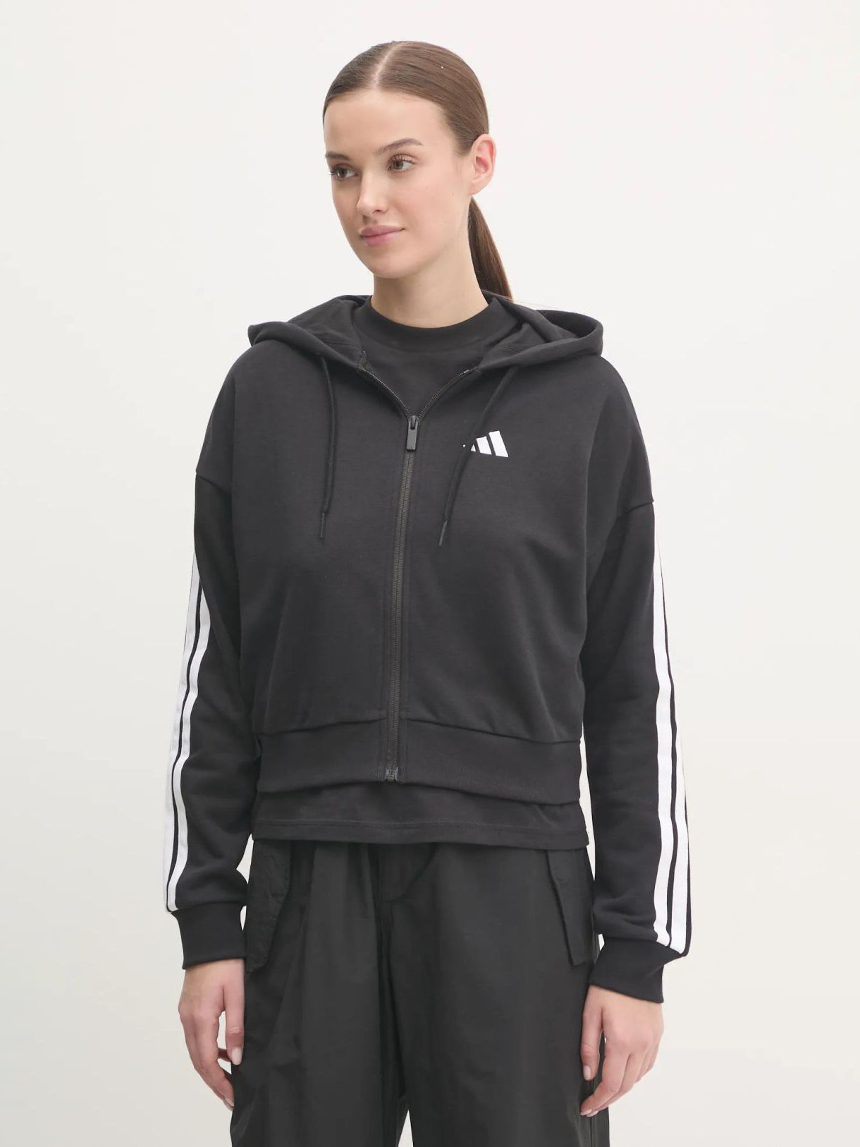 Акція на Толстовка на блискавці з капюшоном жіноча Adidas W 3S Ft Fz Hd JE0052 M Black/White від Rozetka