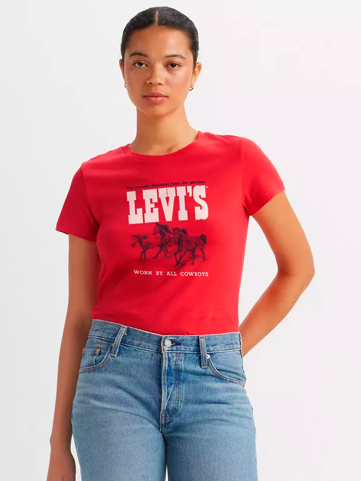 Акція на Футболка жіноча Levi's 679865982 XS Червона від Rozetka