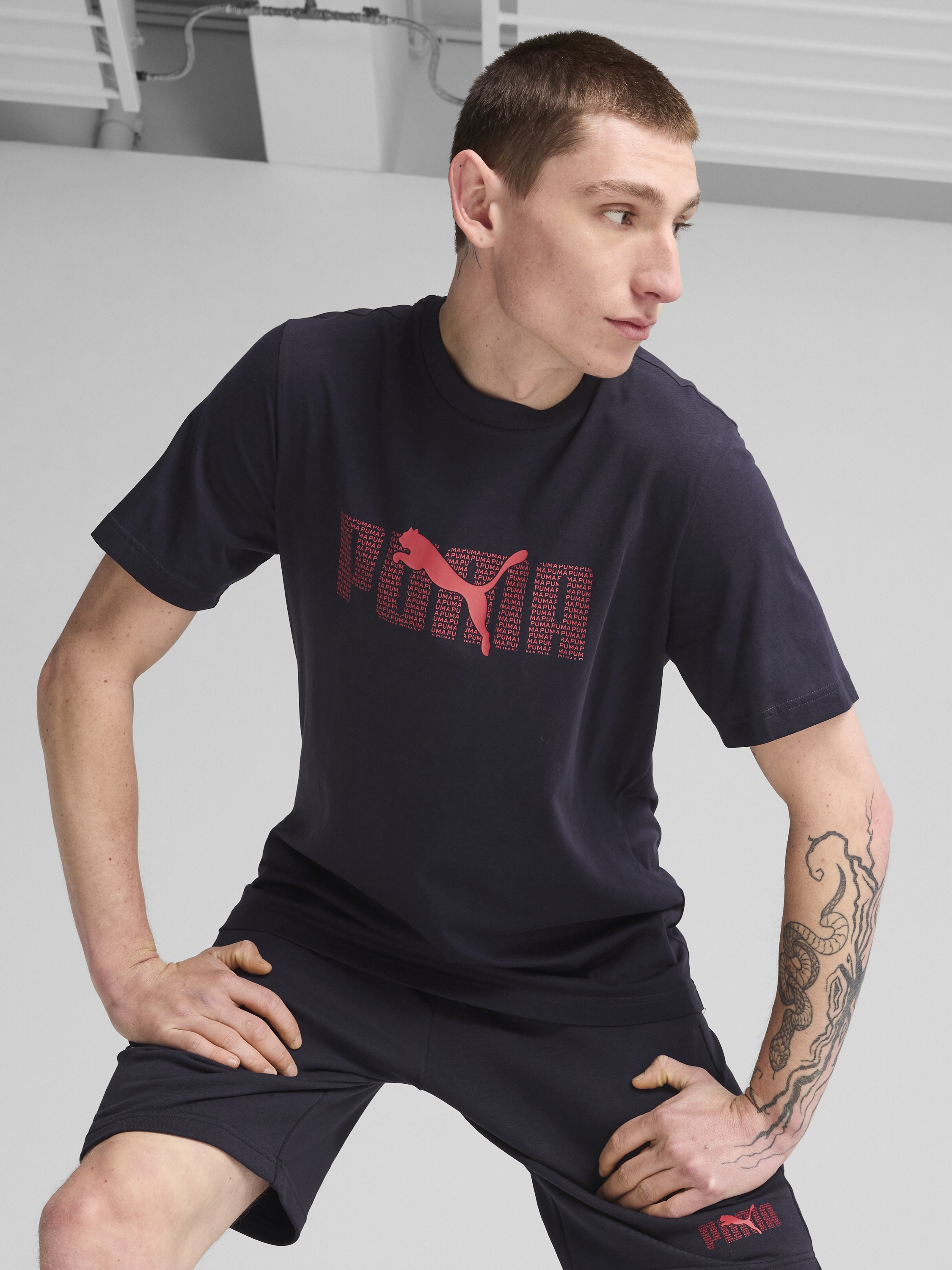 Акція на Футболка бавовняна чоловіча Puma Ess Logo Lab Tee 68466716 2XL New Navy від Rozetka