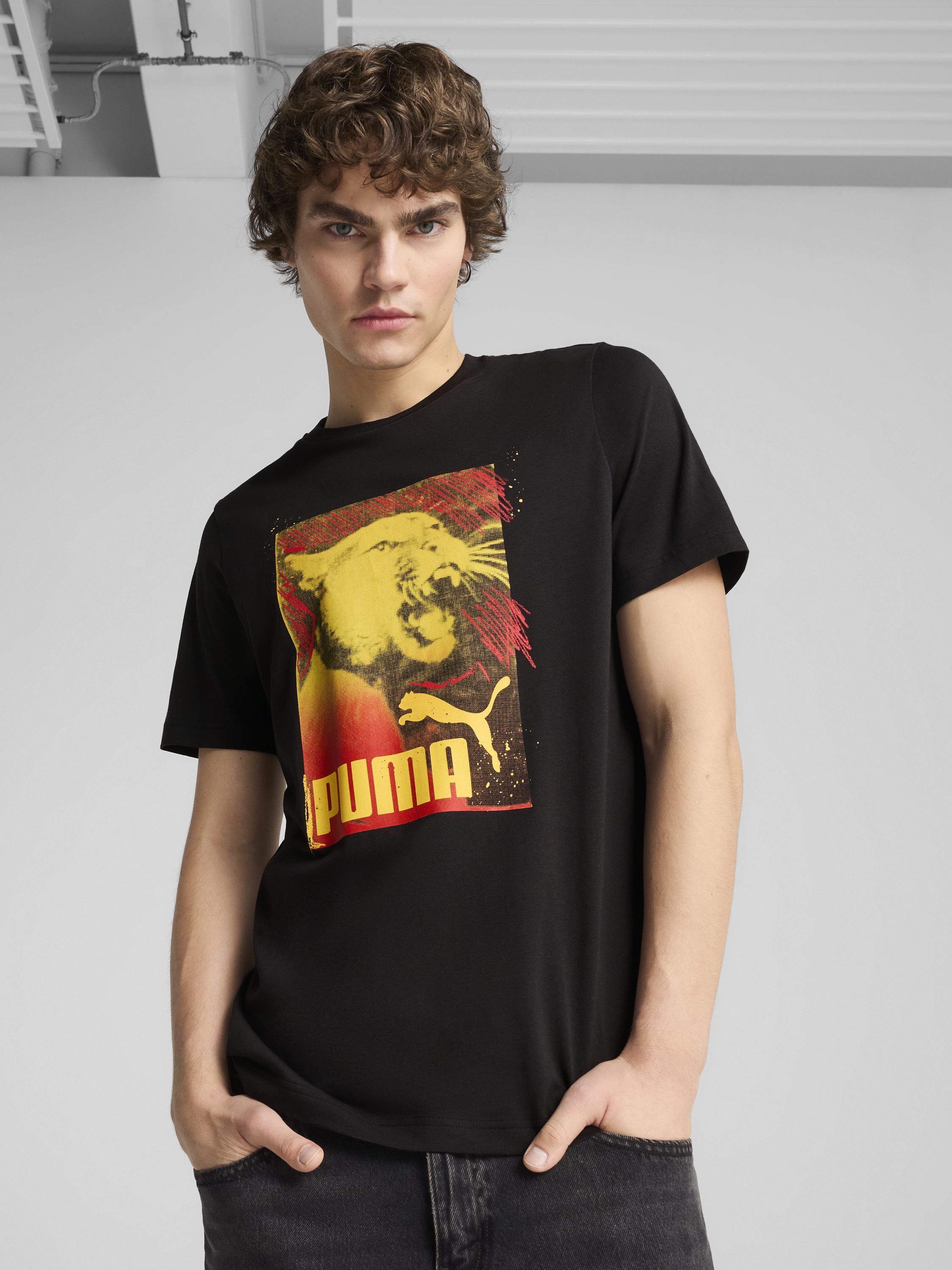 Акція на Футболка бавовняна чоловіча Puma Graphics Photoprint Tee 68483601 L Black від Rozetka