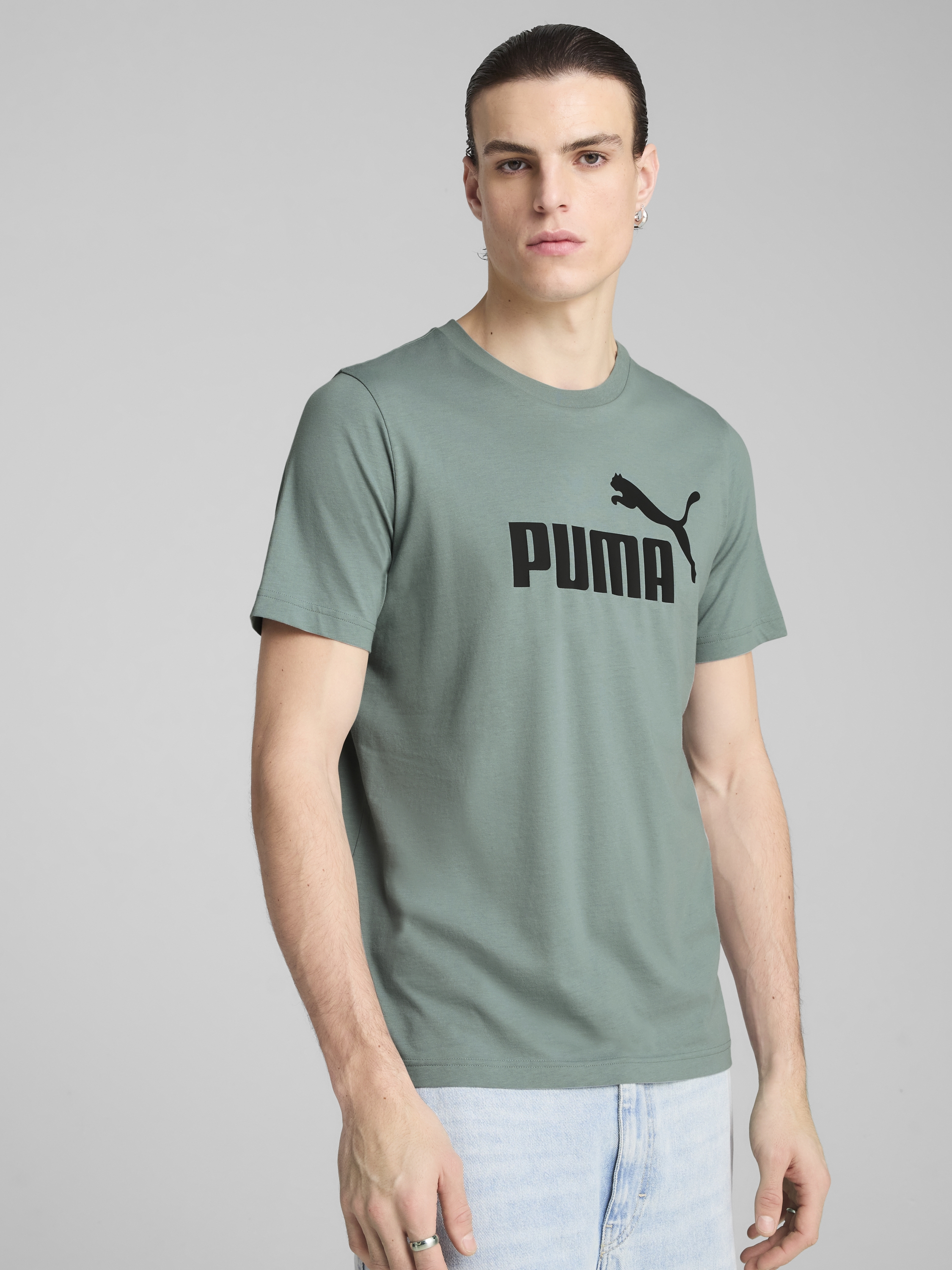 Акція на Футболка бавовняна довга чоловіча Puma Ess No. 1 Logo Tee (S) 68253330 S Green Moon з принтом від Rozetka