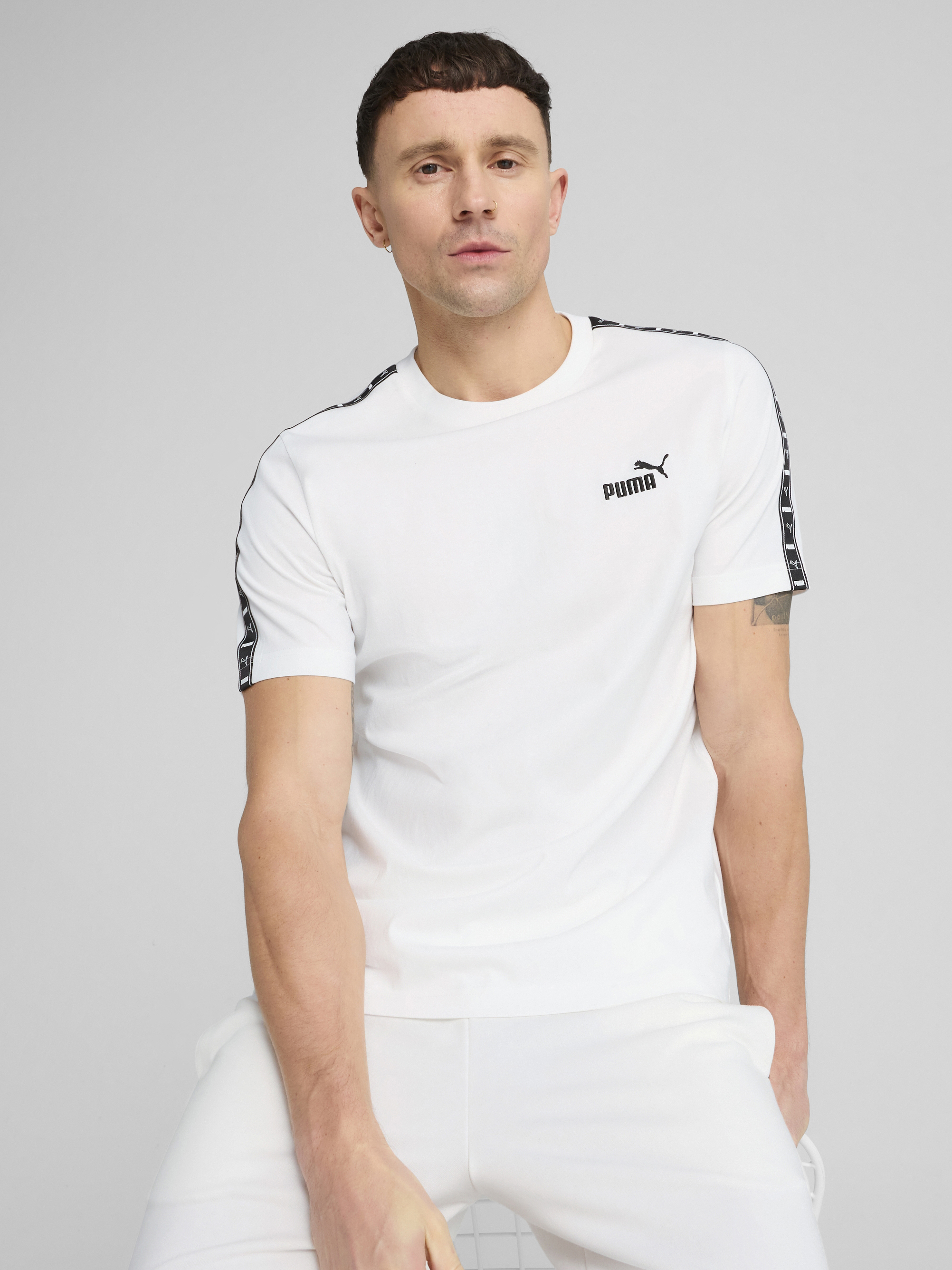 Акція на Футболка бавовняна довга чоловіча Puma Ess Tape Tee 68467402 M White від Rozetka