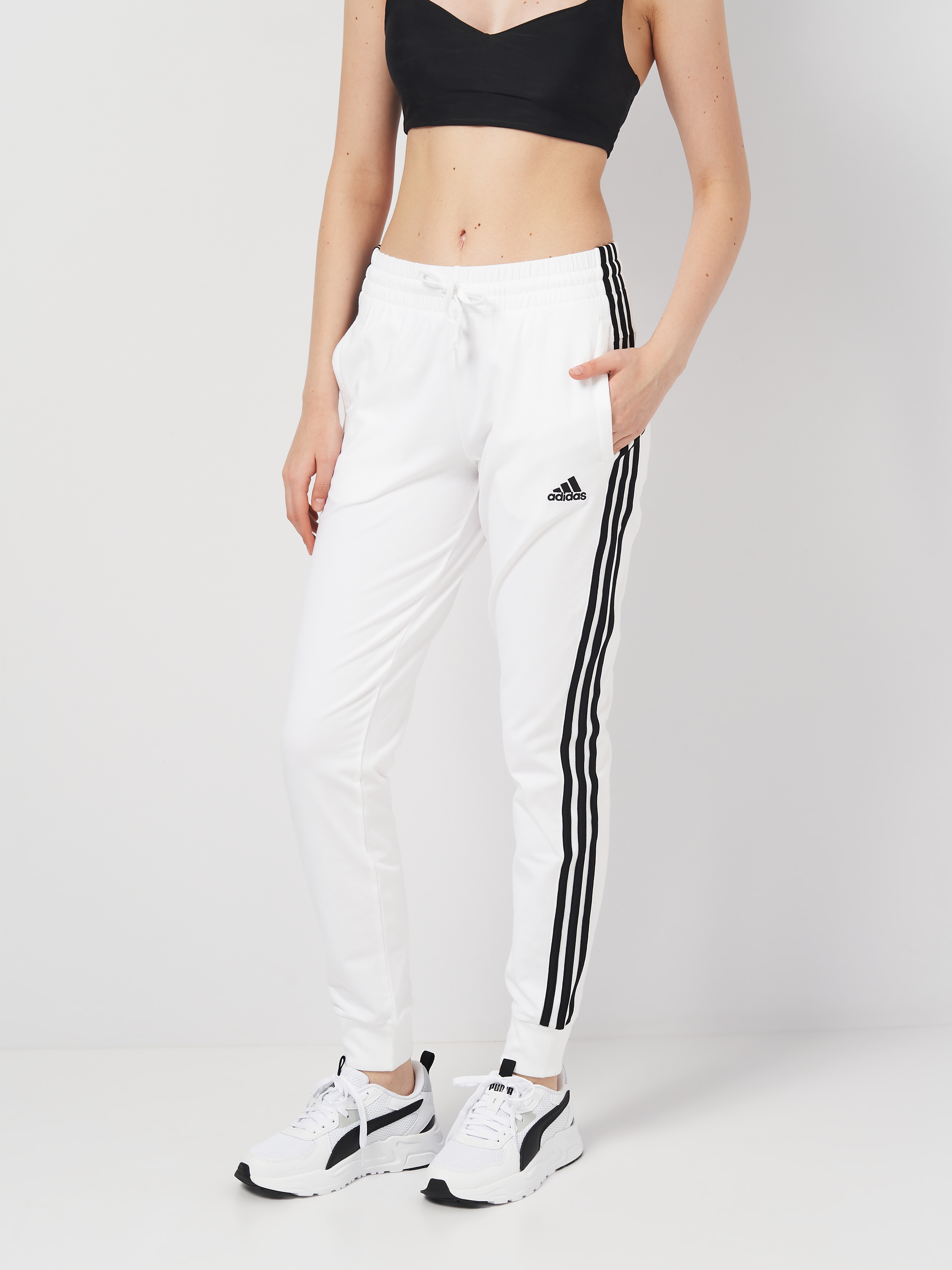 Спортивні штани жіночі Adidas W 3S SJ C PT IN2253 XS White від Rozetka на платформі USKIDKA Акція на Спортивні штани жіночі Adidas W 3S SJ C PT IN2253 XS White від Rozetka
