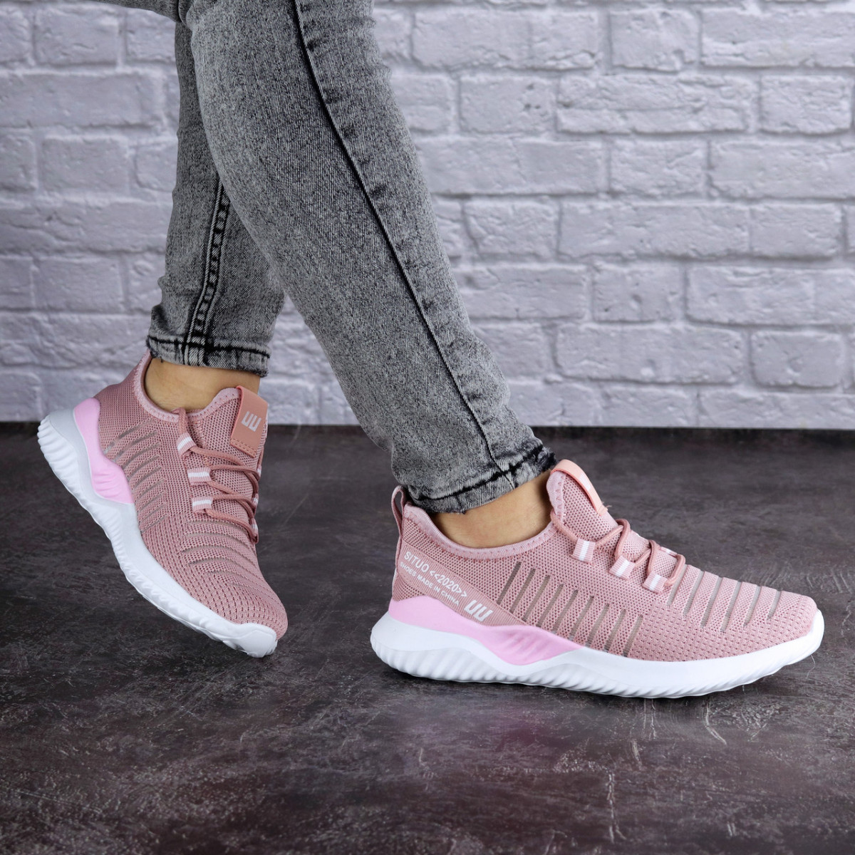 

Женские кроссовки Fashion Fletcher 1735 39 размер 24,5 см Розовый
