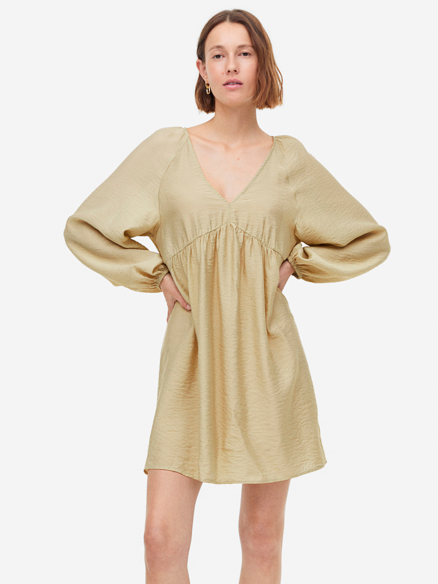 Сукня коротка літня жіноча H&M 1135874002c20 M Зелена від Rozetka на платформі USKIDKA Акція на Сукня коротка літня жіноча H&M 1135874002c20 M Зелена від Rozetka