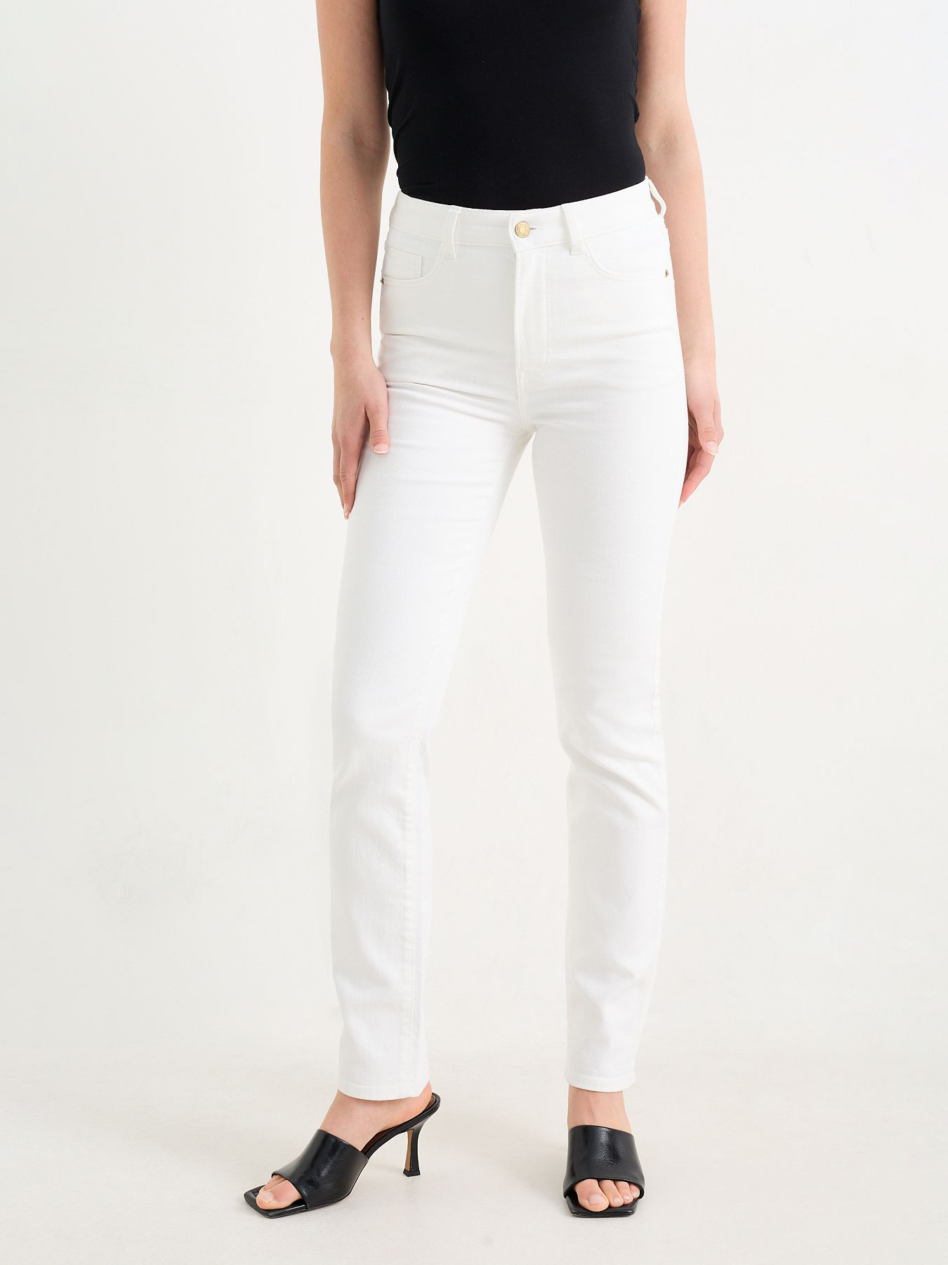 Джинси Slim Fit жіночі C&A GD-00110625 48 Білі від Rozetka на платформі USKIDKA Акція на Джинси Slim Fit жіночі C&A GD-00110625 48 Білі від Rozetka