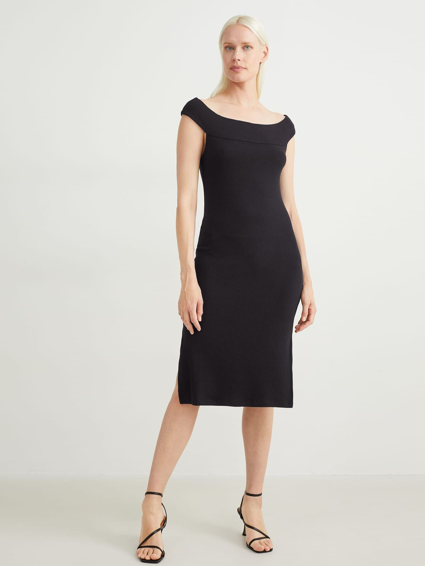 Сукня осіння жіноча C&A GD-00069635 XL Чорна від Rozetka на платформі USKIDKA Акція на Сукня осіння жіноча C&A GD-00069635 XL Чорна від Rozetka