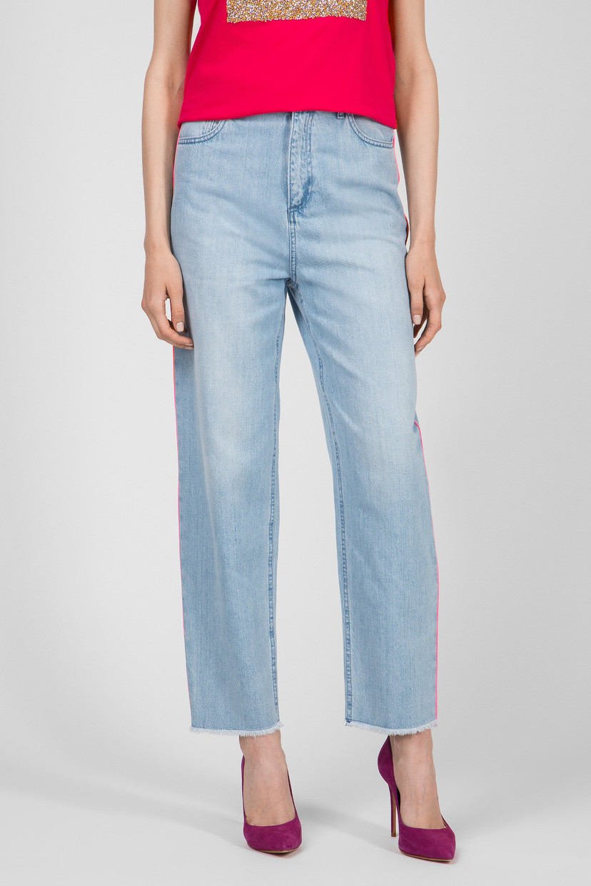 

Женские голубые джинсы MOM FIT DENIM EXTRASOFT FIRM Trussardi  56J00070-1T003684, Женские голубые джинсы MOM FIT DENIM EXTRASOFT FIRM Trussardi 27 56J00070-1T003684