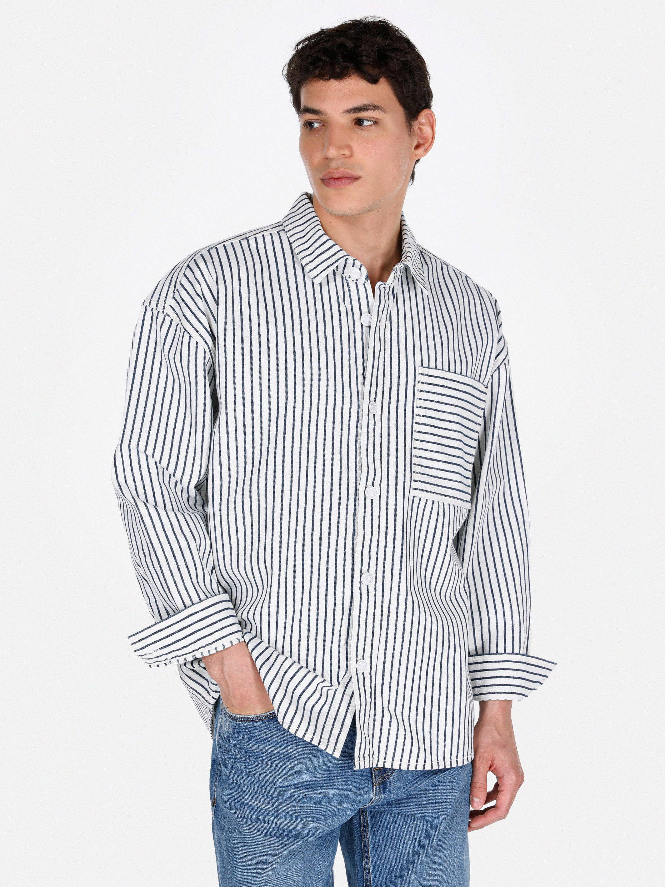 Сорочка джинсова оверсайз чоловіча Colin's CL1075128DN03917 M Stripe Wash від Rozetka на платформі USKIDKA Акція на Сорочка джинсова оверсайз чоловіча Colin's CL1075128DN03917 M Stripe Wash від Rozetka