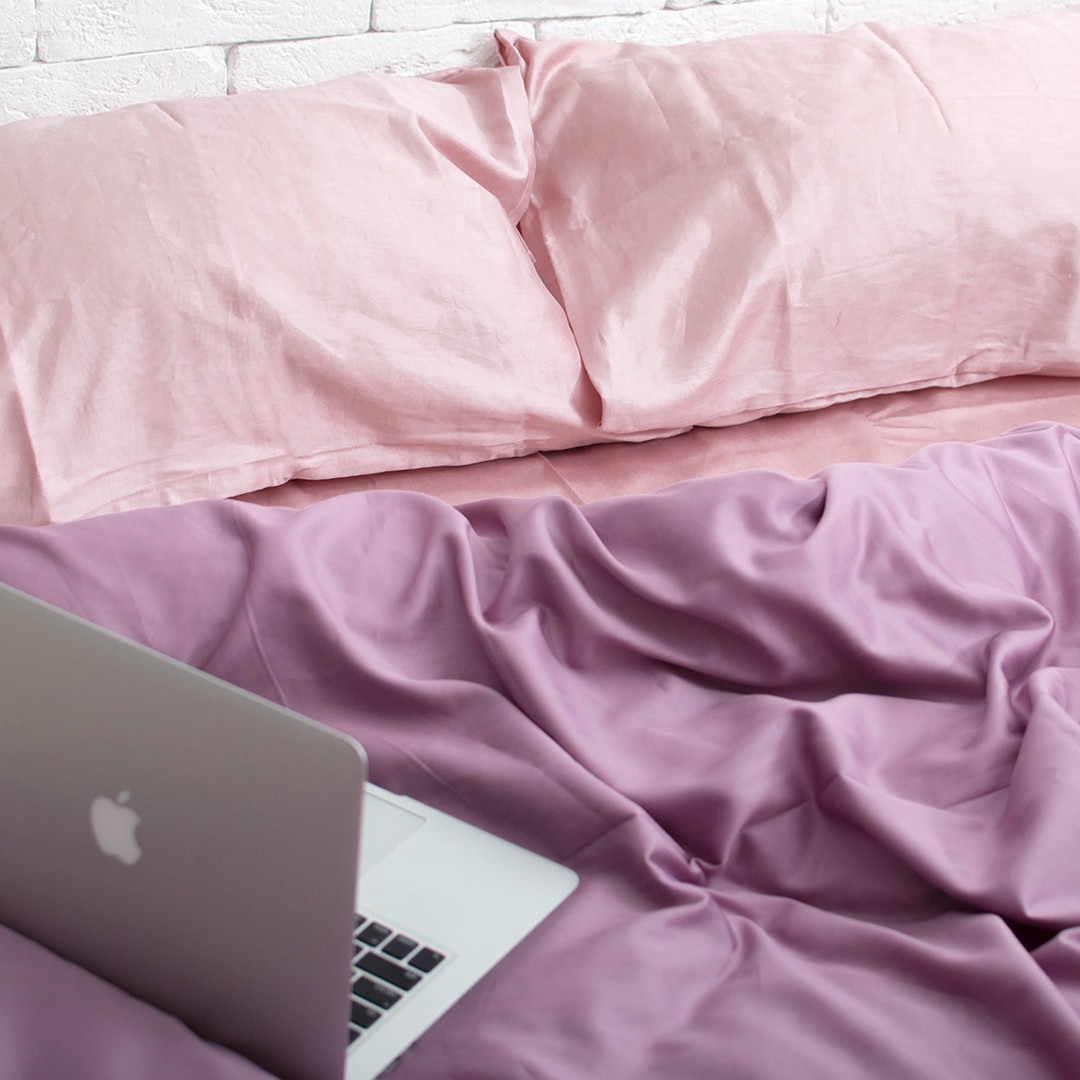 

Постельное белье (комплект) из сатина Хлопковые Традиции полуторный фиолетовый/светло-розовый SE007-ru