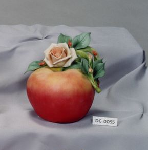 

Статуэтка DEA CAPODIMONTE Райское яблоко с розой - 2