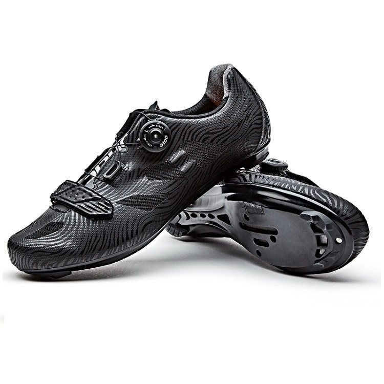 

Велообувь шоссейная Santic 44 Black S7 black44