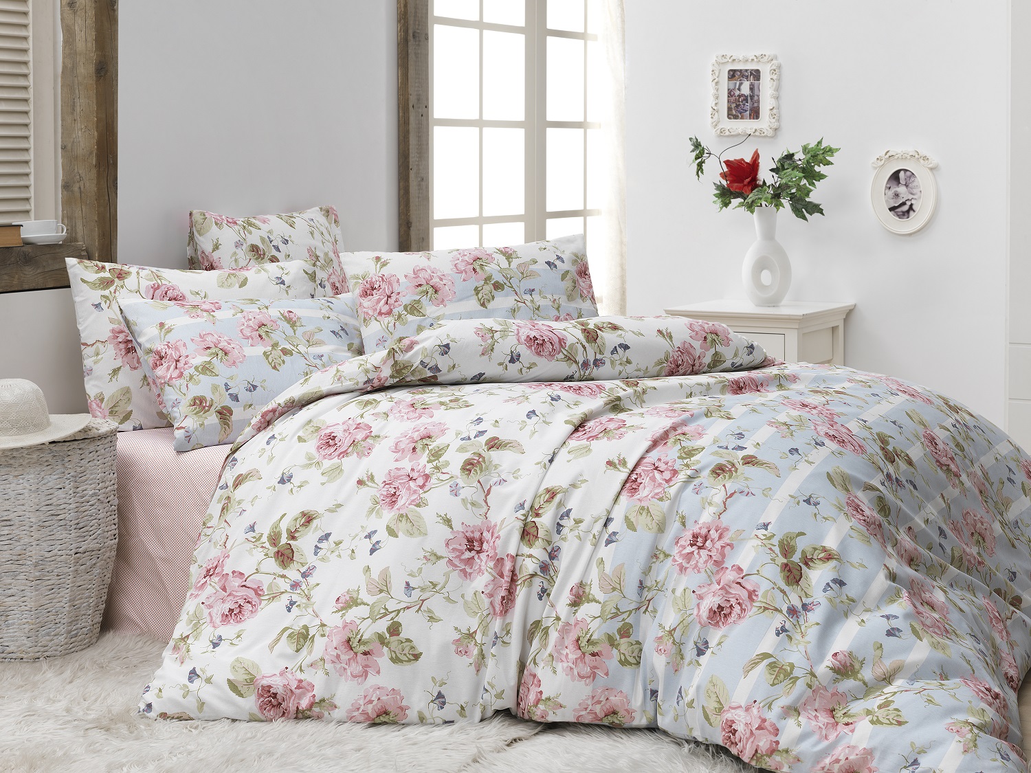 

Комплект постельного белья LightHouse Бязь Голд Garden 200x220