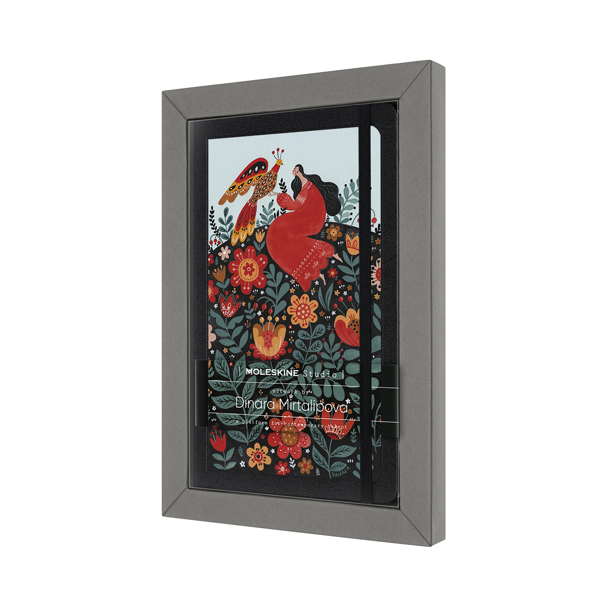 

Записник Moleskine Studio середній / Нелінований Dinara Mirtalipova (8056420854121)