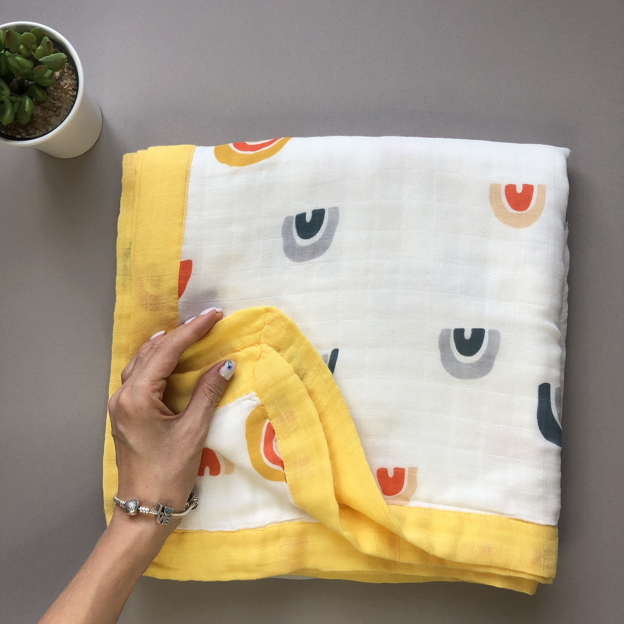 

Муслиновый плед My blanket бамбуковый муслин 4 слоя 120х120 см радуги на белом