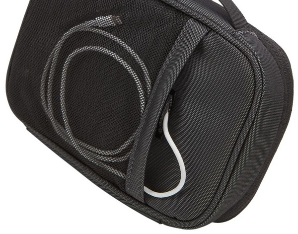 thule subterra power wallet