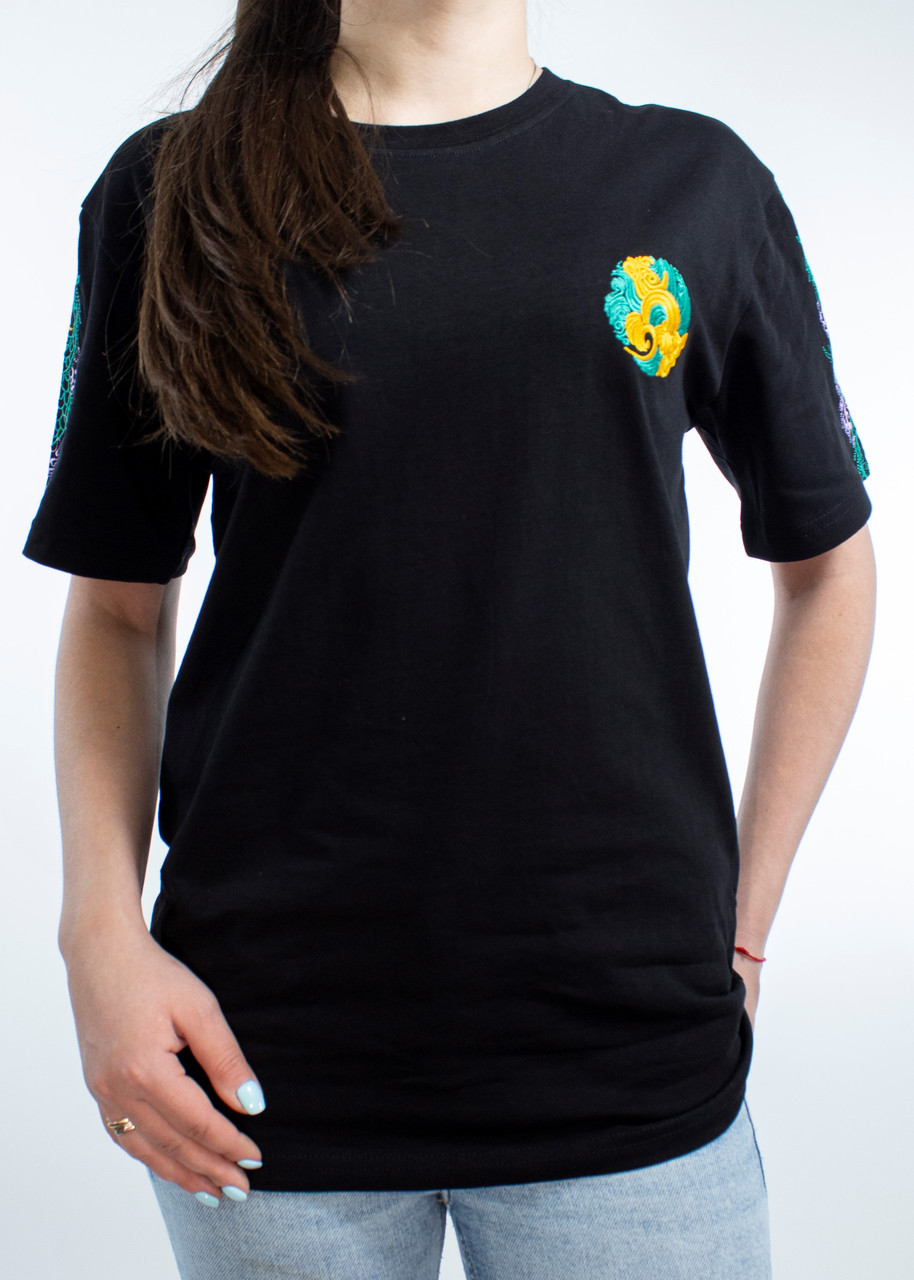 

Женская Футболка Giligant Black XL