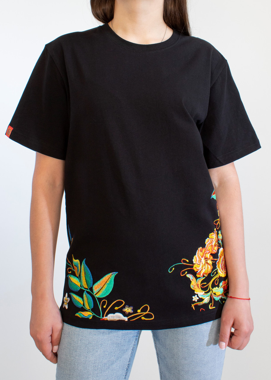 

Женская Футболка Dark Blossom Black XL